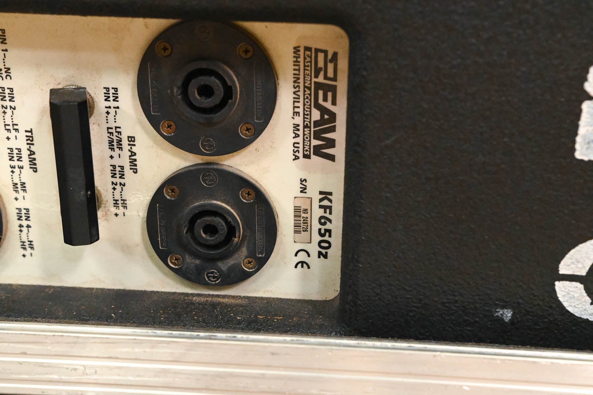 EAW KF650z Virtual Array Full Range Loudspeaker (PAIR) w/ Road Case