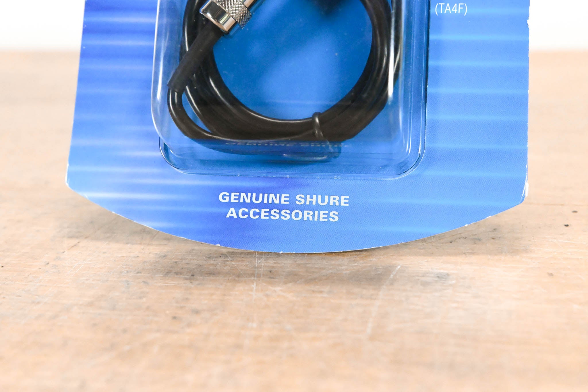 Shure WA302 TA4F to 1/4" Instrument Cable for Wireless Bodypacks - 2.5'