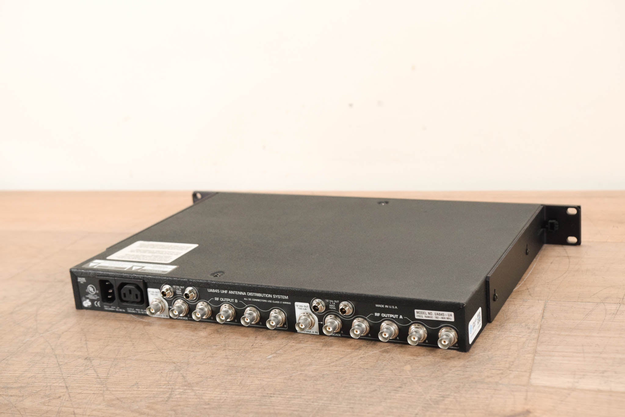 Shure UA845-UA UHF Antenna Distribution System 782-806 MHz