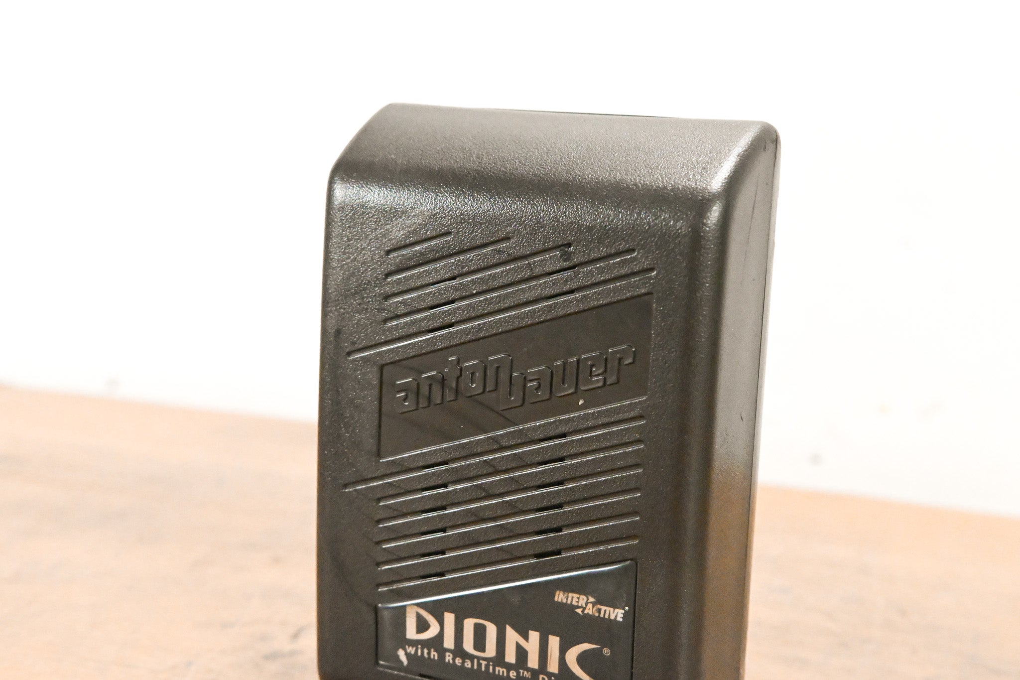 Anton Bauer Dionic Interactive Gold-Mount Battery