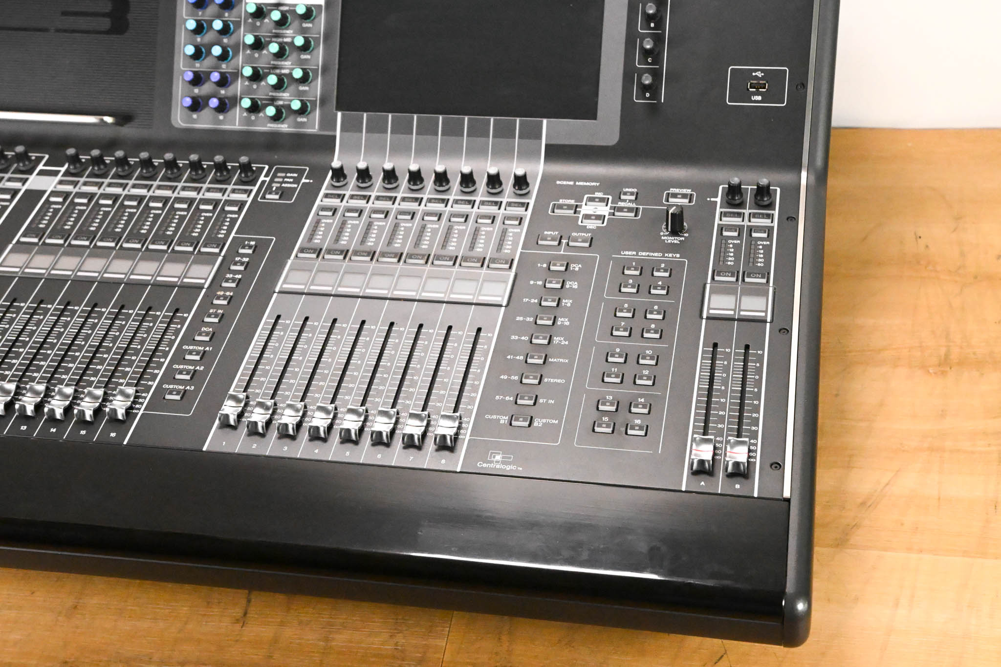 Yamaha CL3 Digital Audio Mixing Console