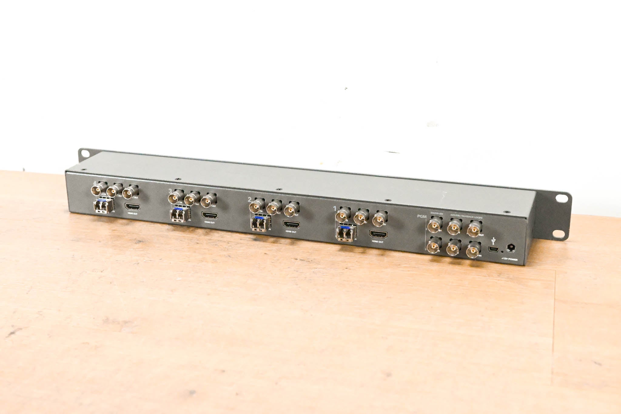 Blackmagic Design ATEM Studio Converter (NO POWER SUPPLY)