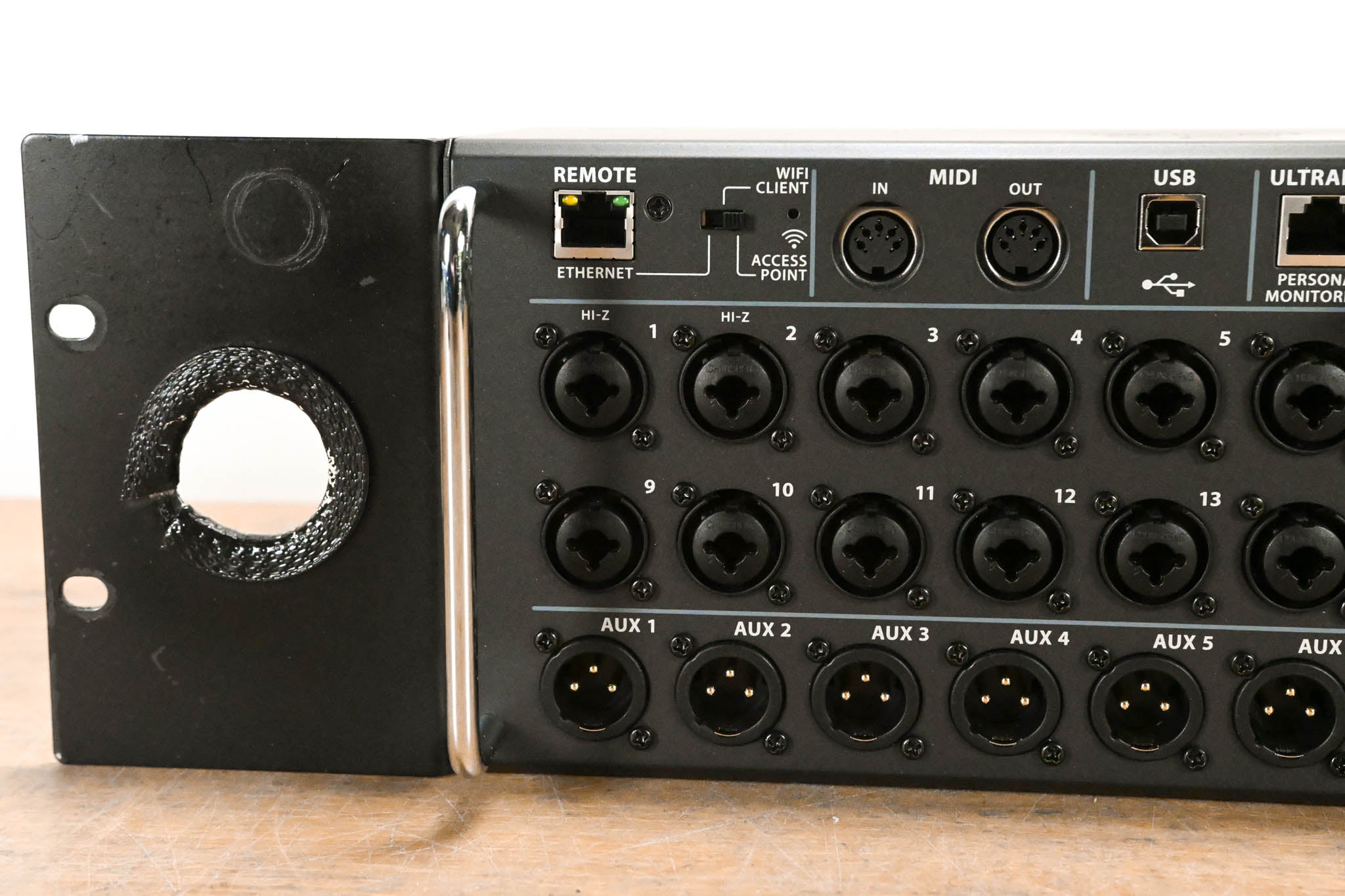 Behringer X Air XR18 18-Channel Tablet-Controlled Digital Mixer