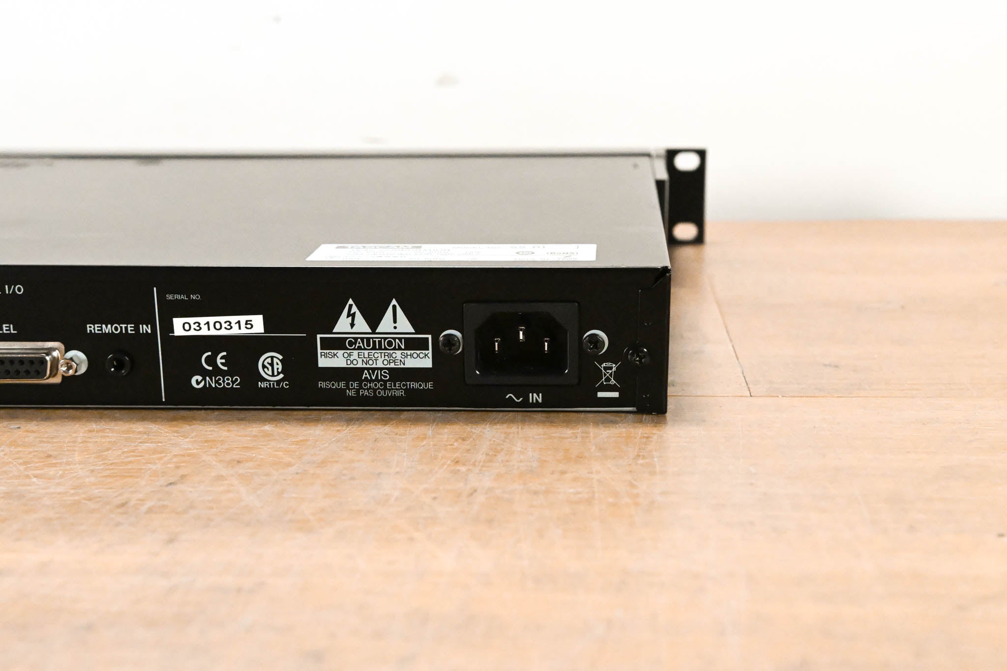 TASCAM SS-R1 Rack-Mountable Compact Solid State Recorder