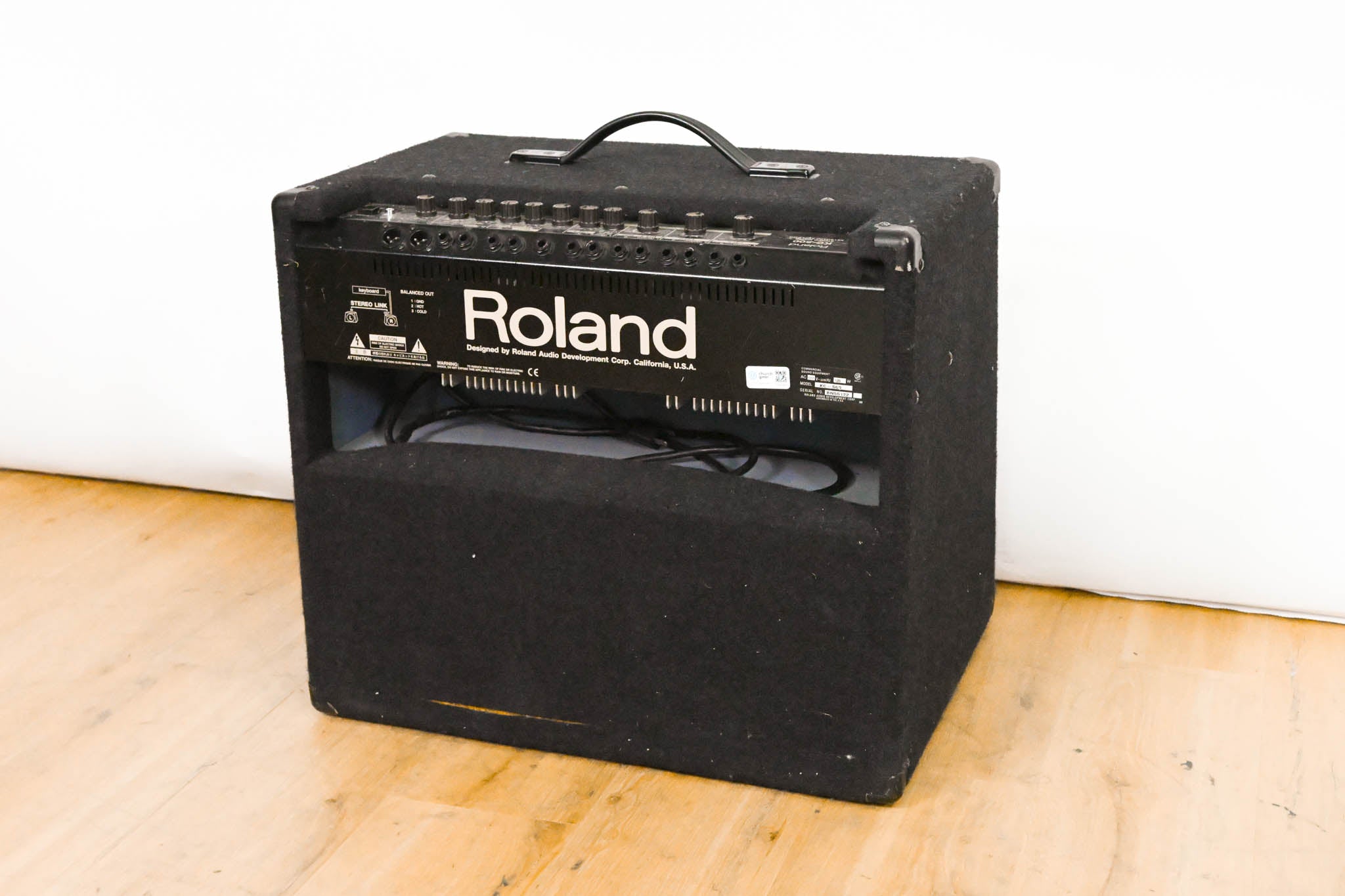 Roland KC-500 4-Channel 150W 1x15" Keyboard Combo Amplifier
