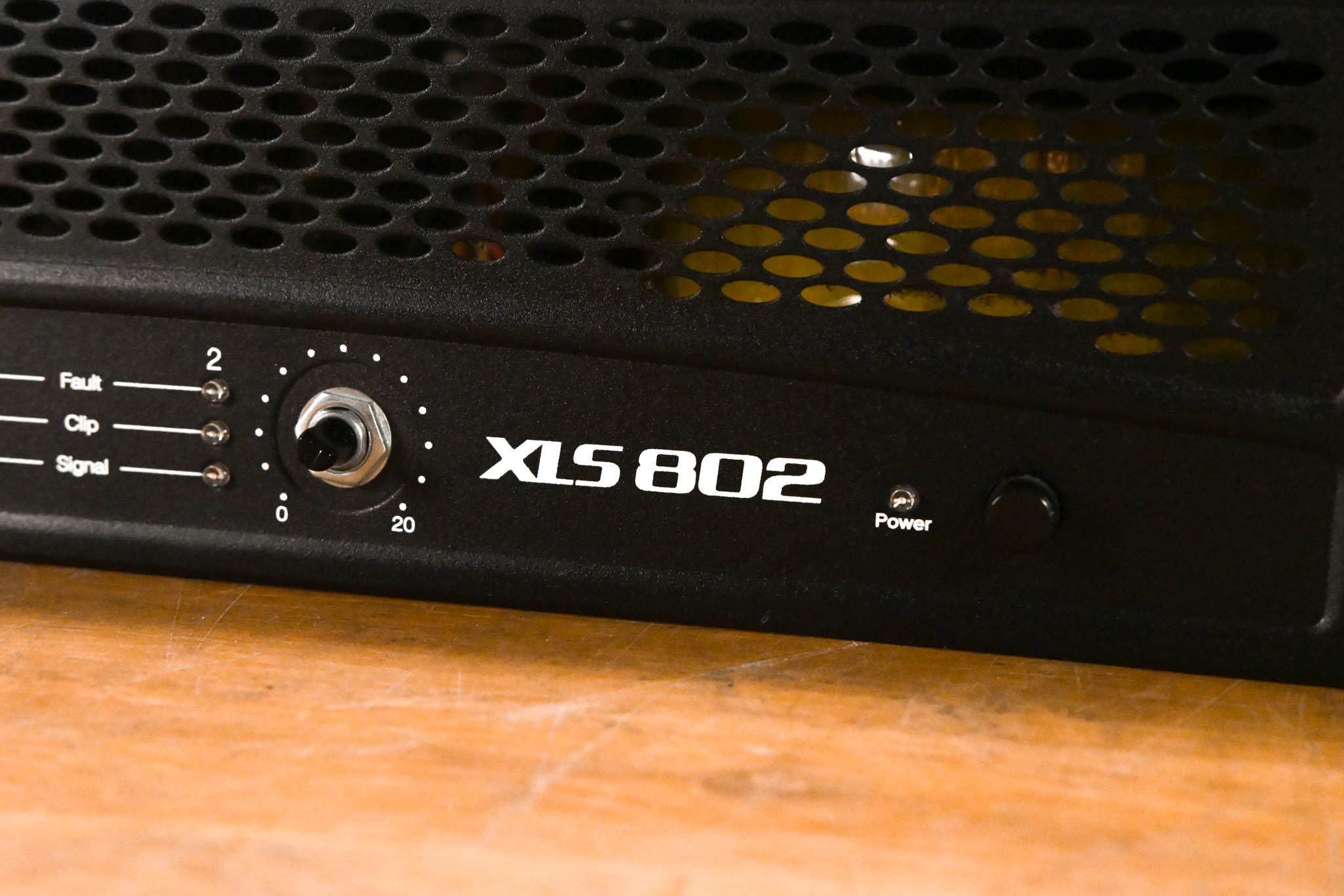 Crown XLS 802 2-Channel Power Amplifier