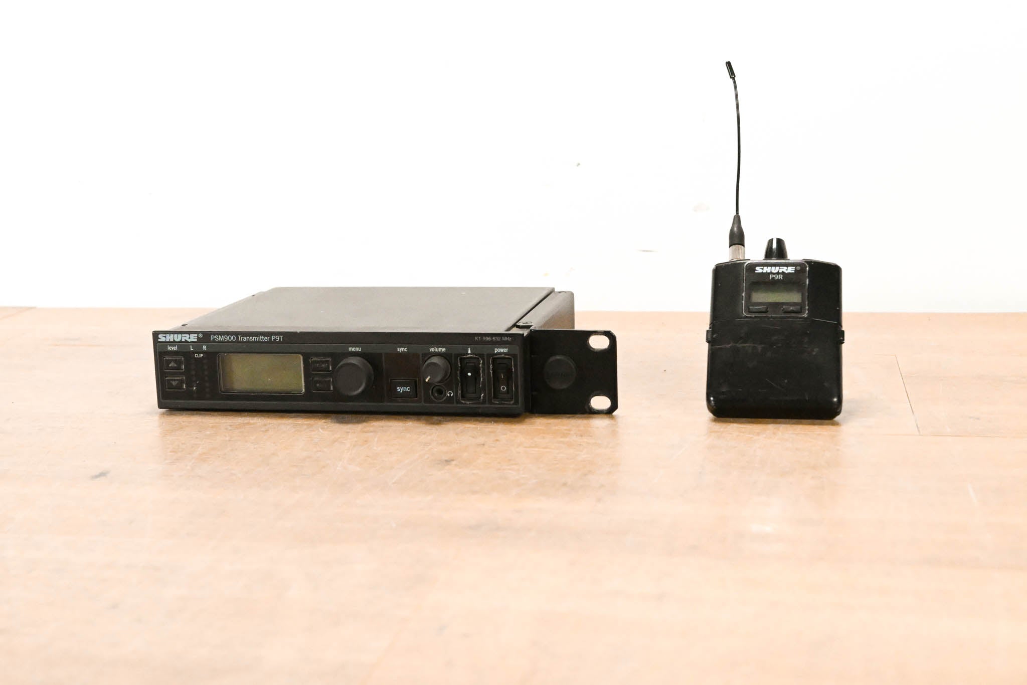 Shure PSM 900 Wireless IEM System K1 Band: 596-632MHz NO POWER SUPPLY