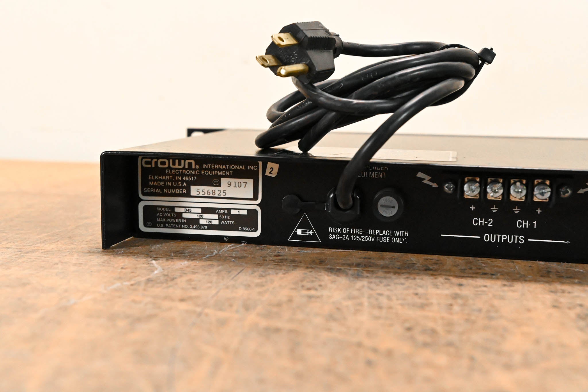 Crown D-45 Two-Channel, 35W Power Amplifier