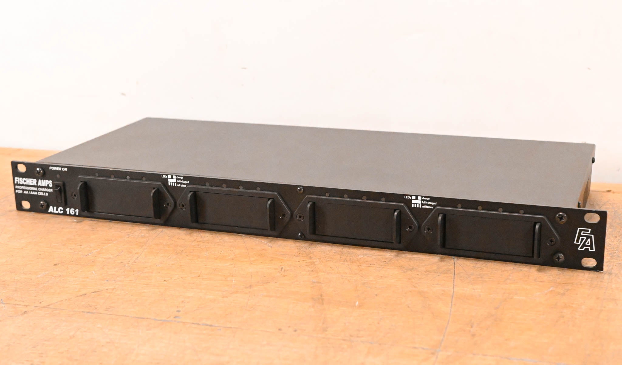 Fischer Amps ALC 161 AA/AAA Battery Charger