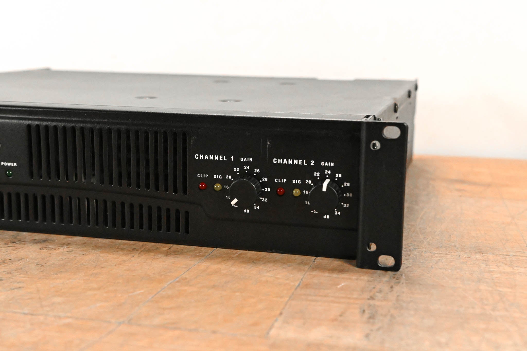 QSC RMX2450 2-Channel Power Amplifier