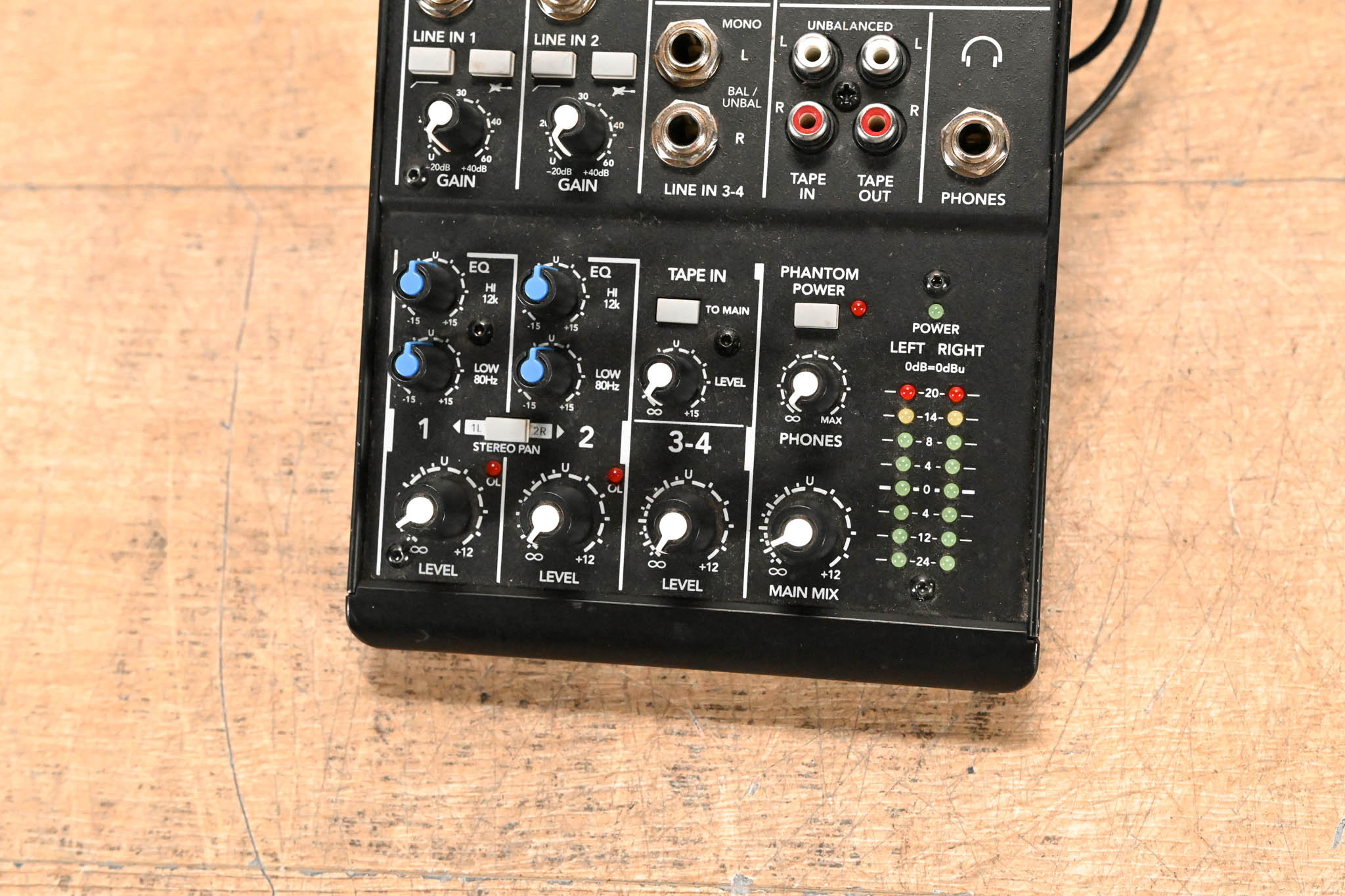 Mackie 402VLZ4 4-Channel Ultra-Compact Analog Mixer
