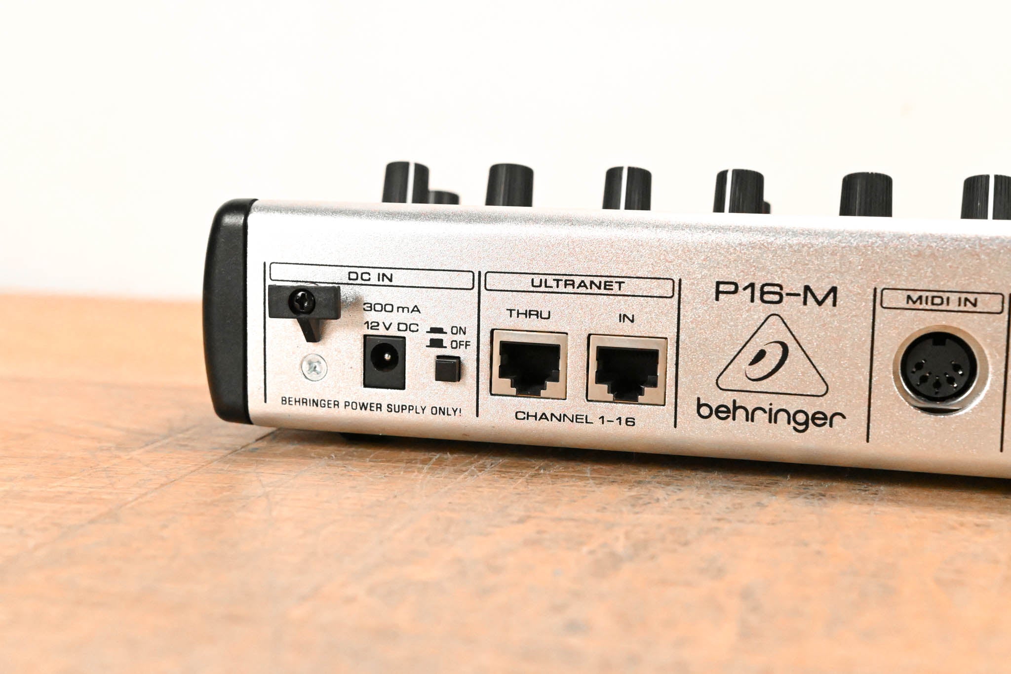 Behringer Powerplay P16-M 16-Channel Digital Personal Mixer