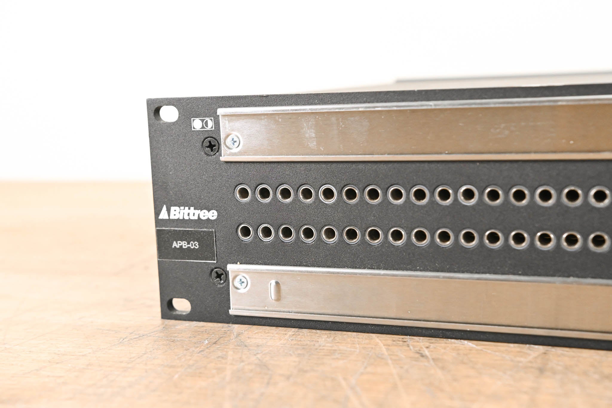 Bittree B96DC-FNPLT/E3 M2OU12B 2x48 2RU TT Patchbay