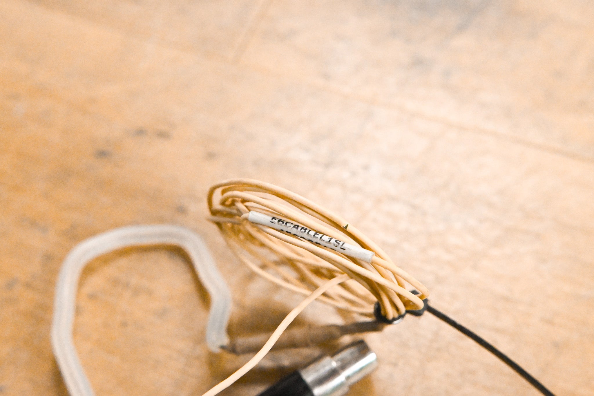 Countryman E6 Omnidirectional Earset Microphone