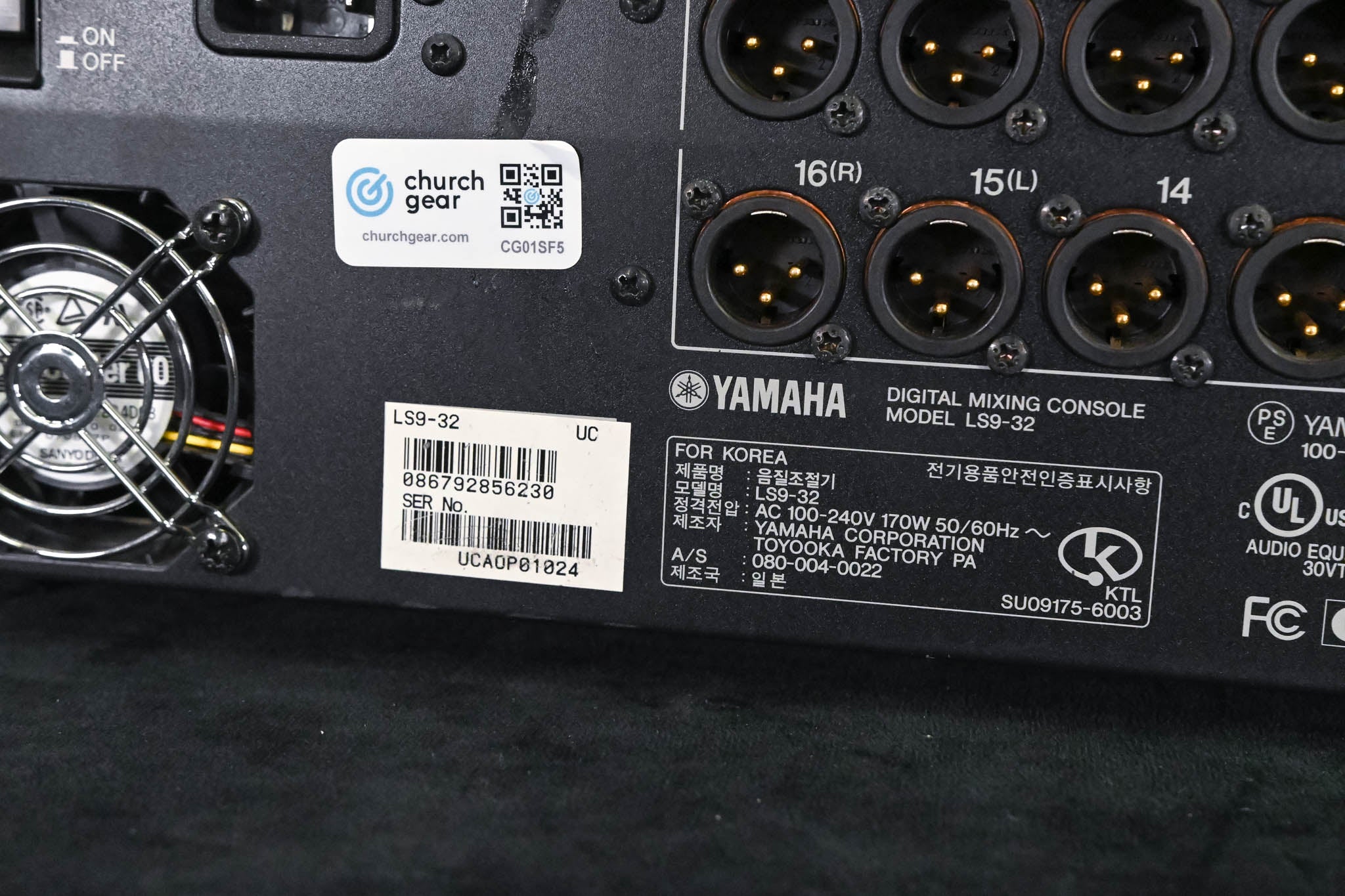 Yamaha LS9-32 32-Input Digital Mixing Console