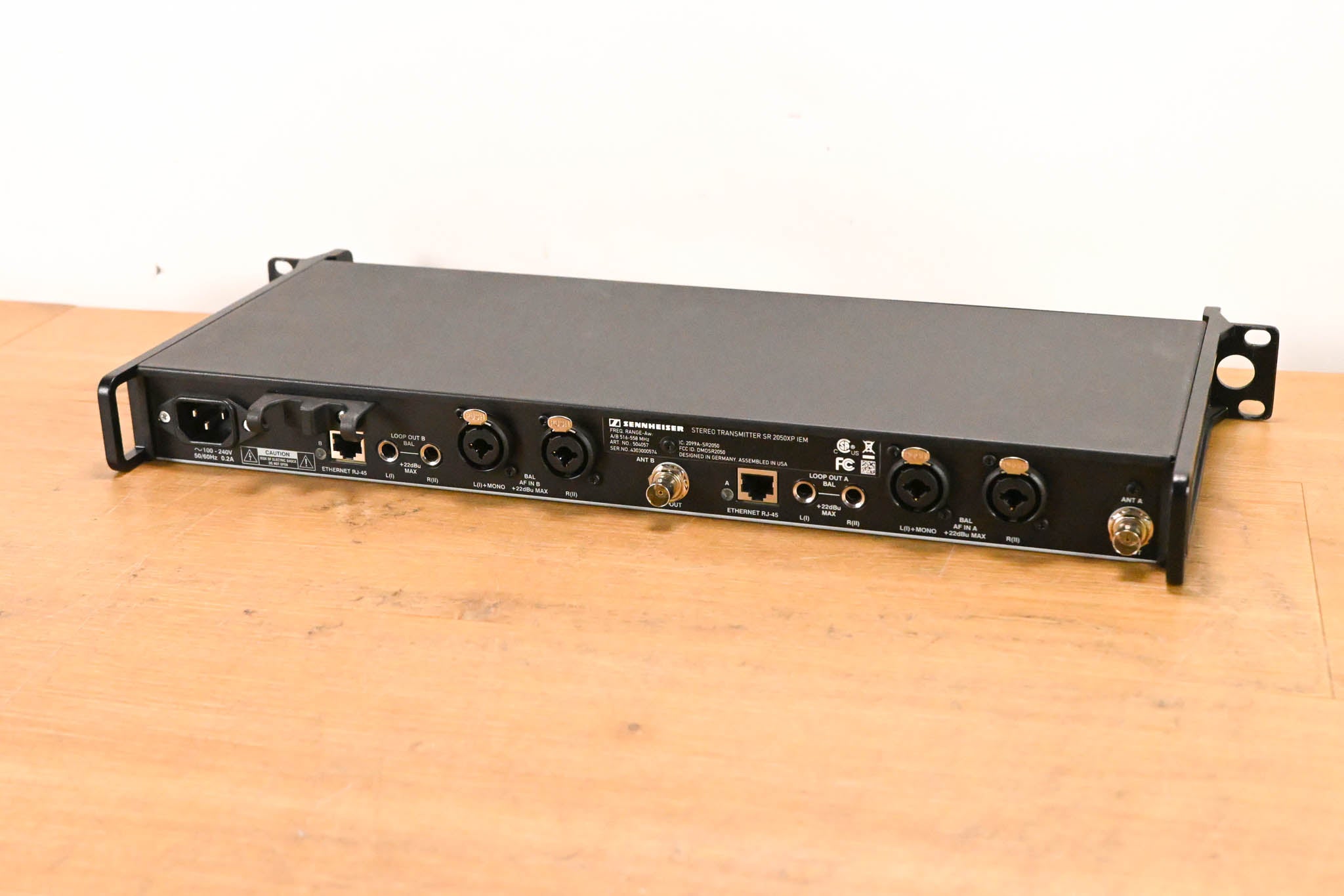 Sennheiser SR 2050XP IEM Stereo Wireless Transmitter - Aw: 516-558 MHz