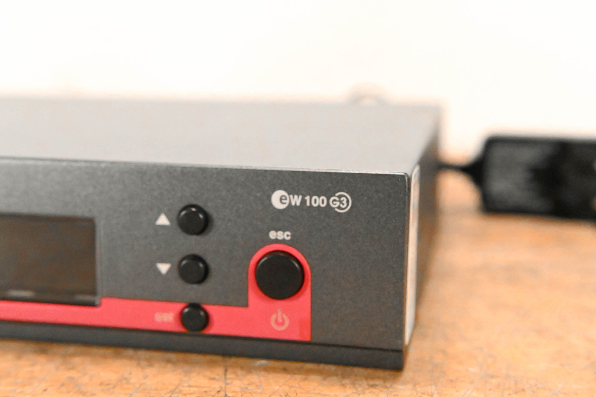 Sennheiser EM 100 G3 Wireless Receiver - A Range: 516-558 MHz