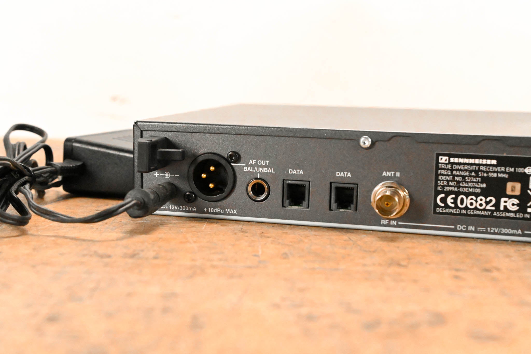 Sennheiser EM 100 G3 Wireless Receiver - A Range: 516-558 MHz