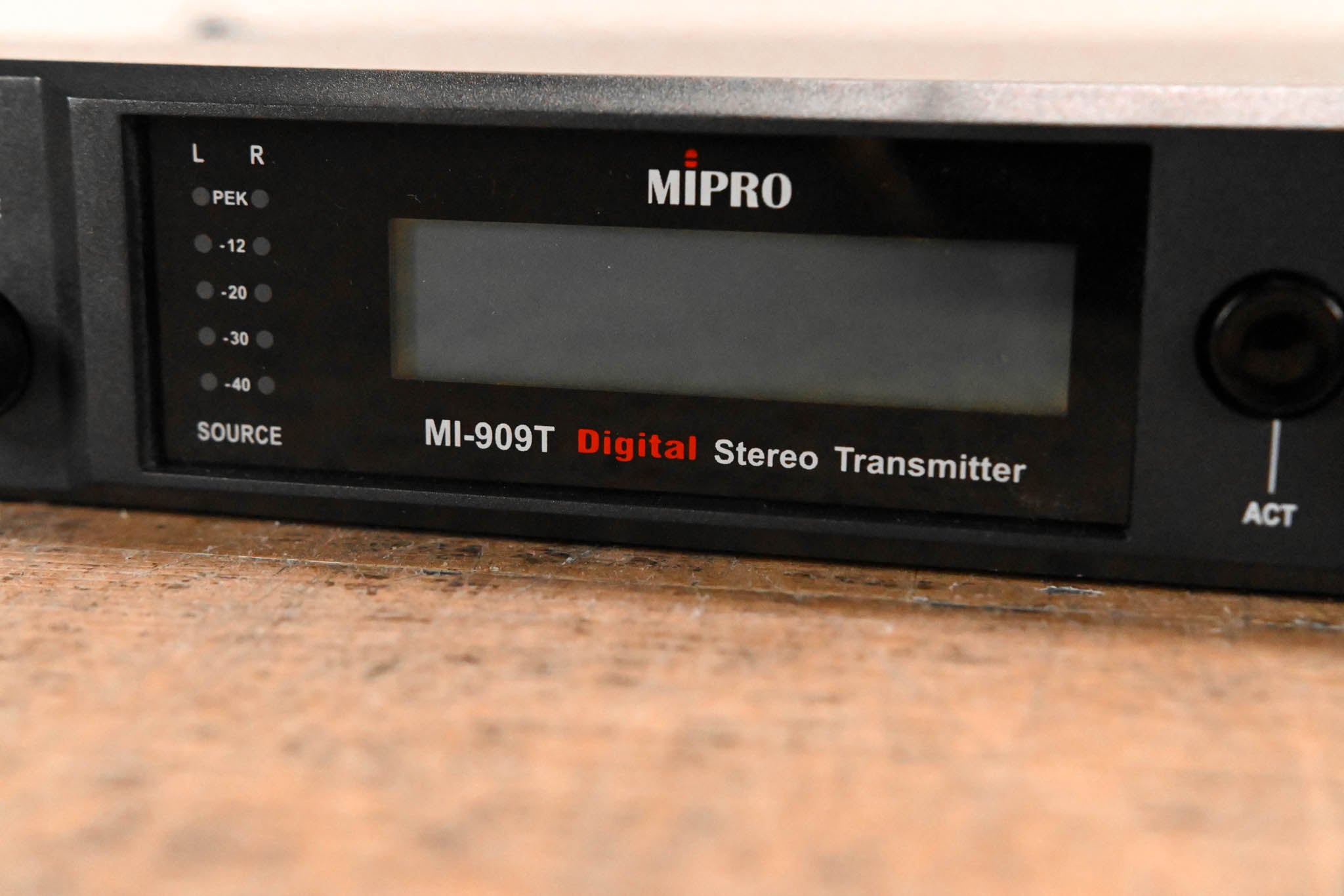 Mipro MI-909T UHF Digital Stereo Transmitter - 5E Band