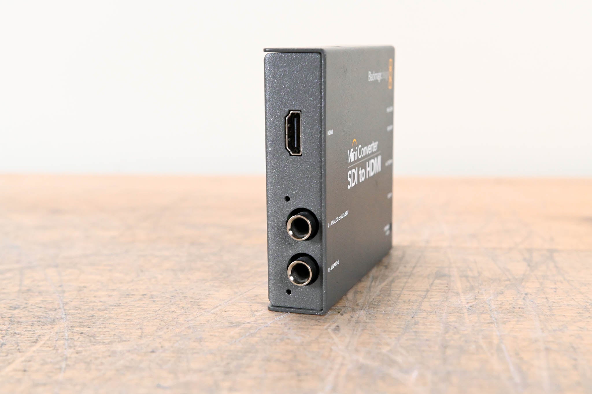 Blackmagic Design Mini Converter - SDI to HDMI (NO POWER SUPPLY)