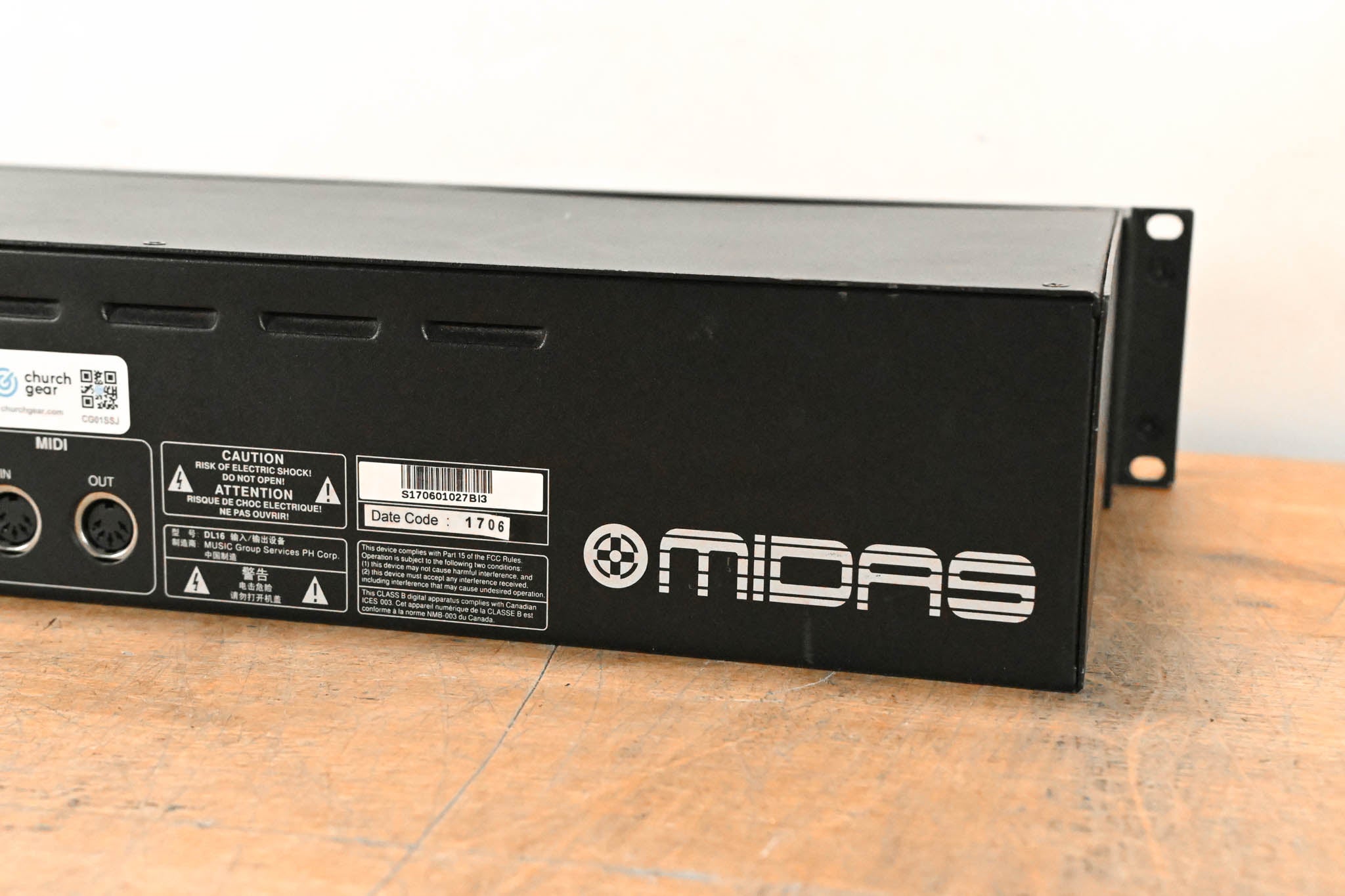 Midas DL16 16-Input, 8-Output Stage Box