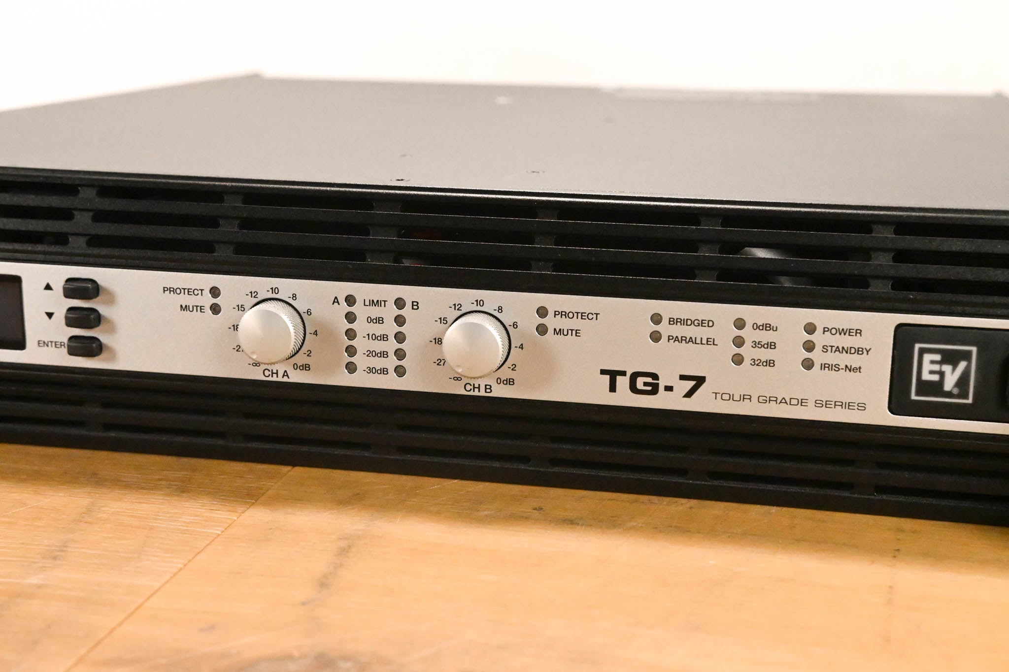 Electro-Voice (EV) TG-7 Tour-Grade Stereo Power Amplifier