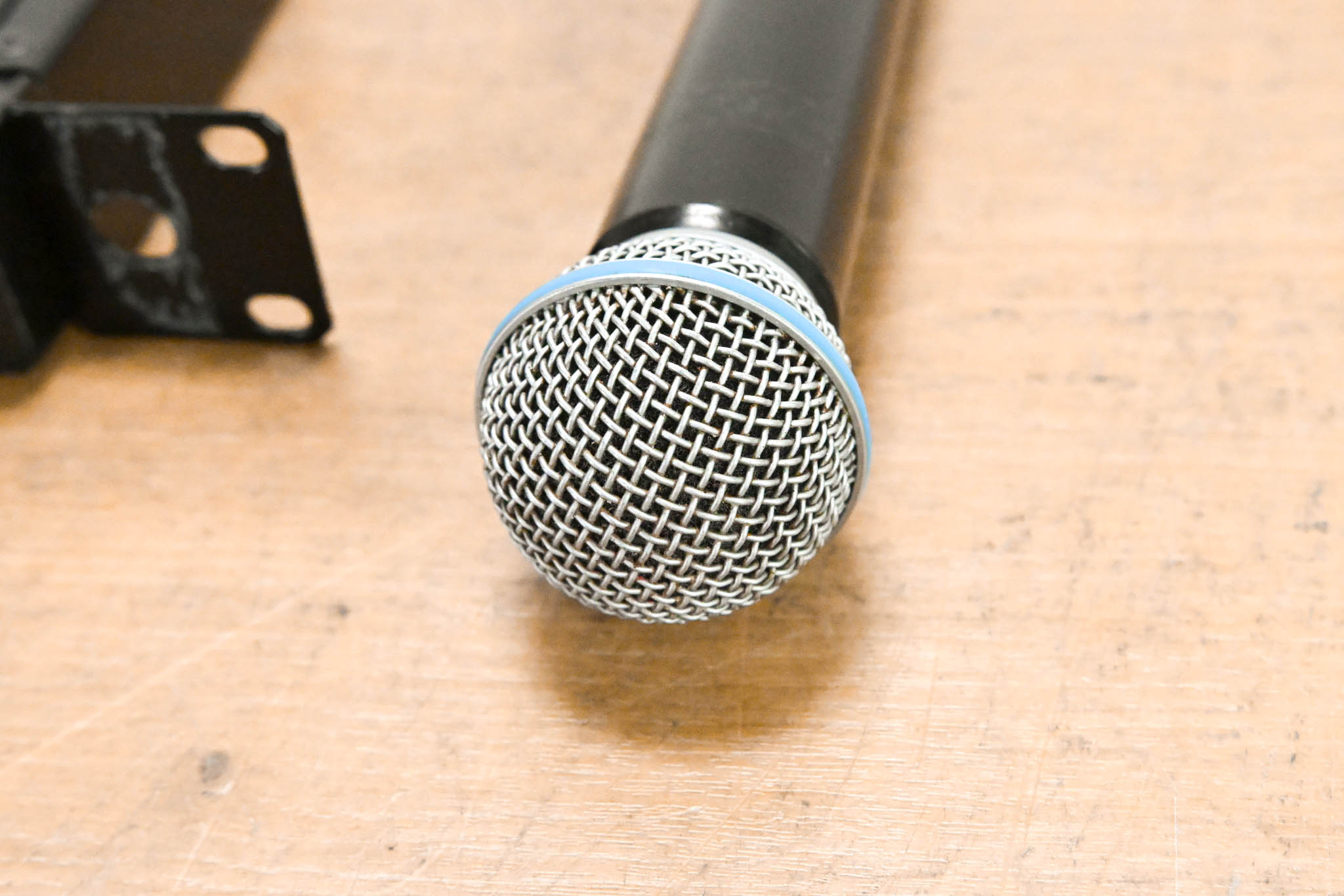 Shure BLX24R/B58 Handheld Wireless System - H10 Band (NO POWER SUPPLY)