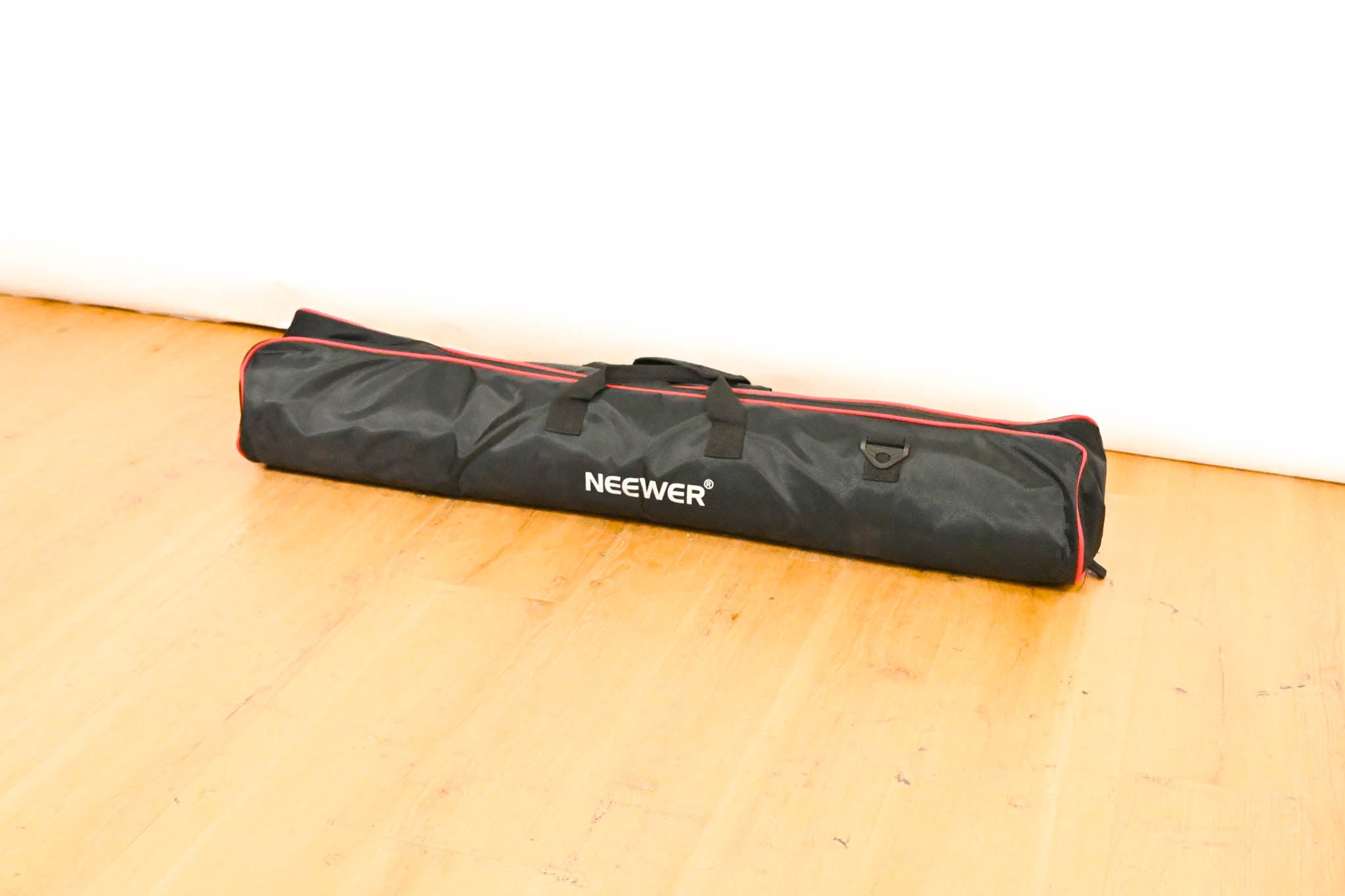 Neewer TP74 Pro 74" Aluminum Video Tripod with Fluid Head