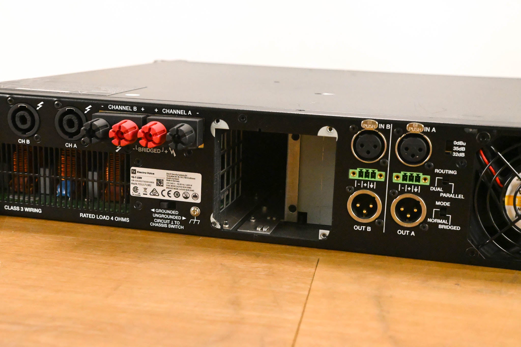 Electro-Voice (EV) TG-7 Tour-Grade Stereo Power Amplifier