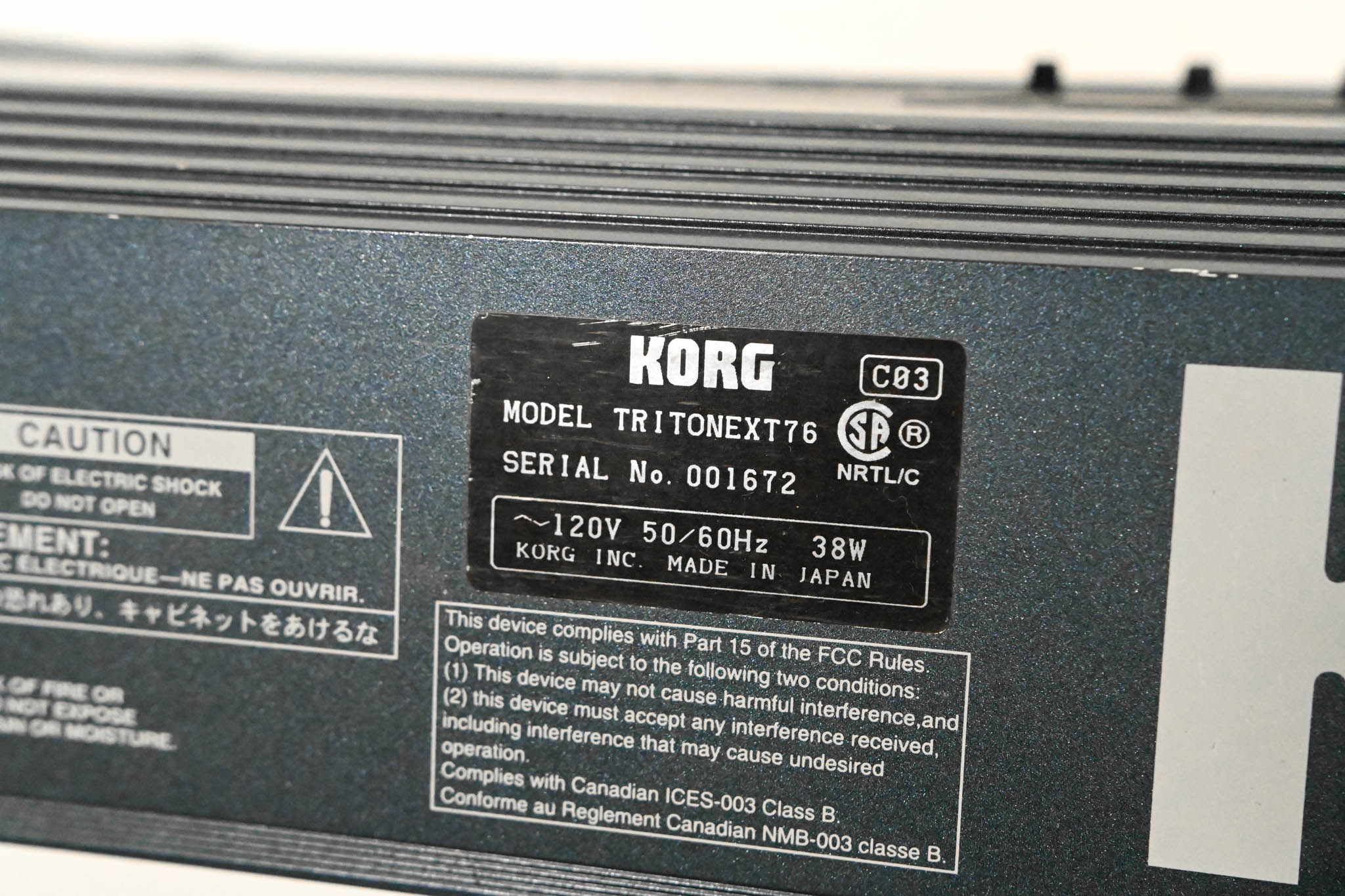 Korg Triton Extreme 76 76-Key 120-Voice Polyphonic Workstation