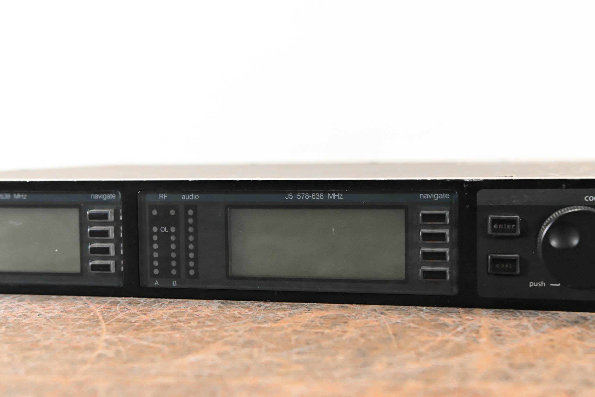 Shure UR4D+ Dual-Channel Wireless Receiver - J5 Band: 578-638 MHz