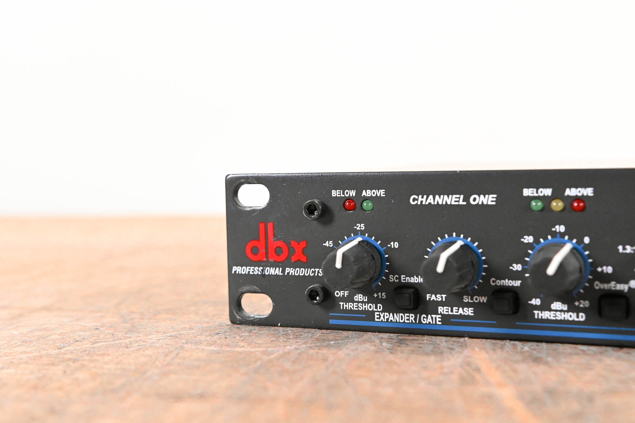 dbx 166XL 2-Channel Compressor/Limiter/Gate