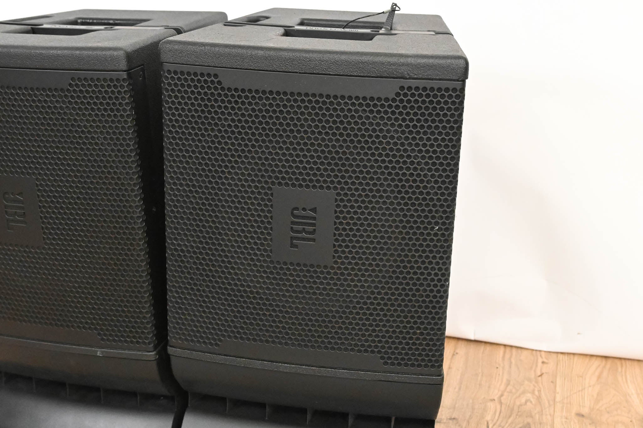 JBL VRX932LA 3200W 12-inch Line Array Speaker (PAIR)