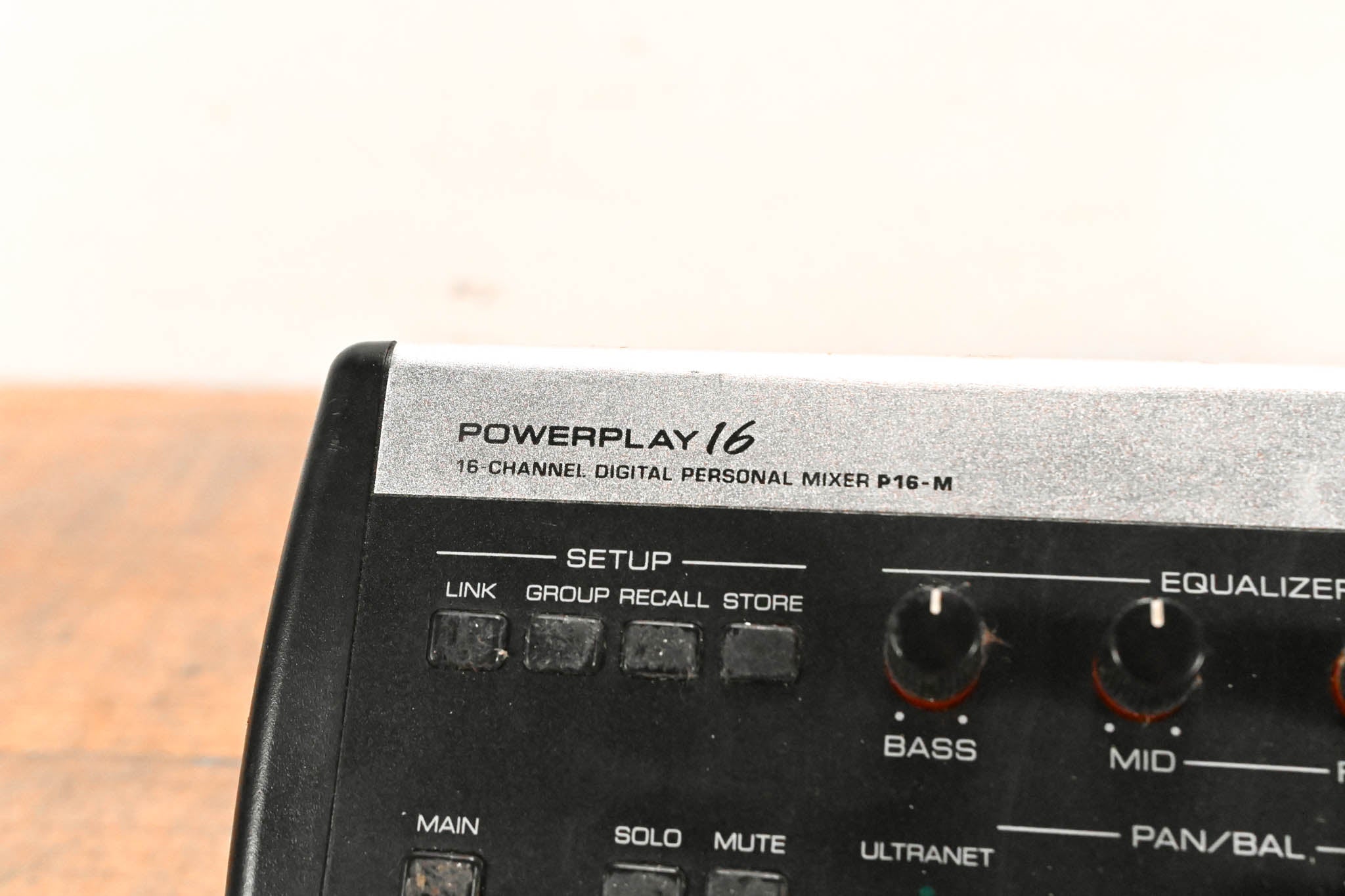 Behringer Powerplay P16-M 16-Channel Digital Personal Mixer