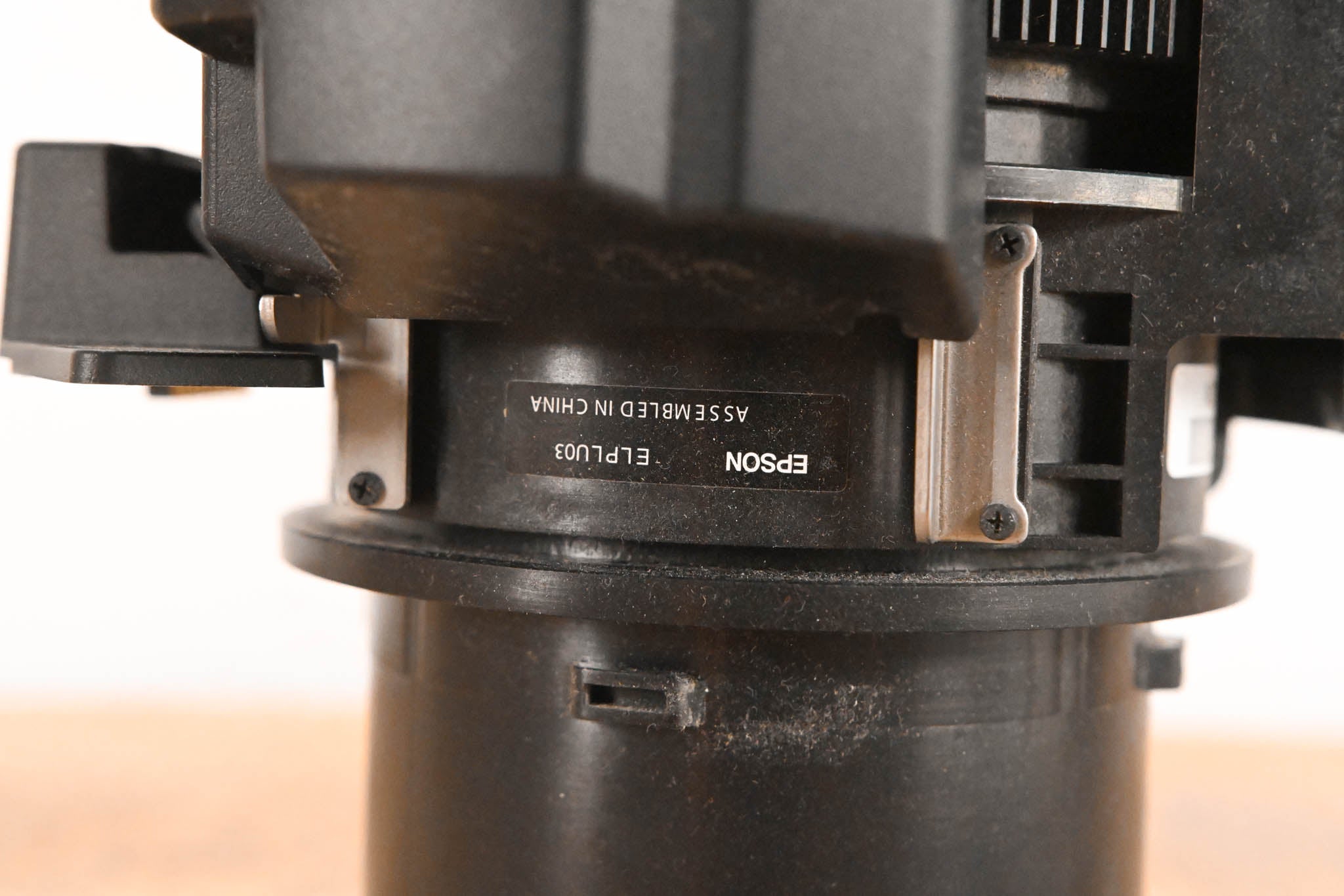 Epson ELPLU03 Wide Short Throw Zoom Lens #1