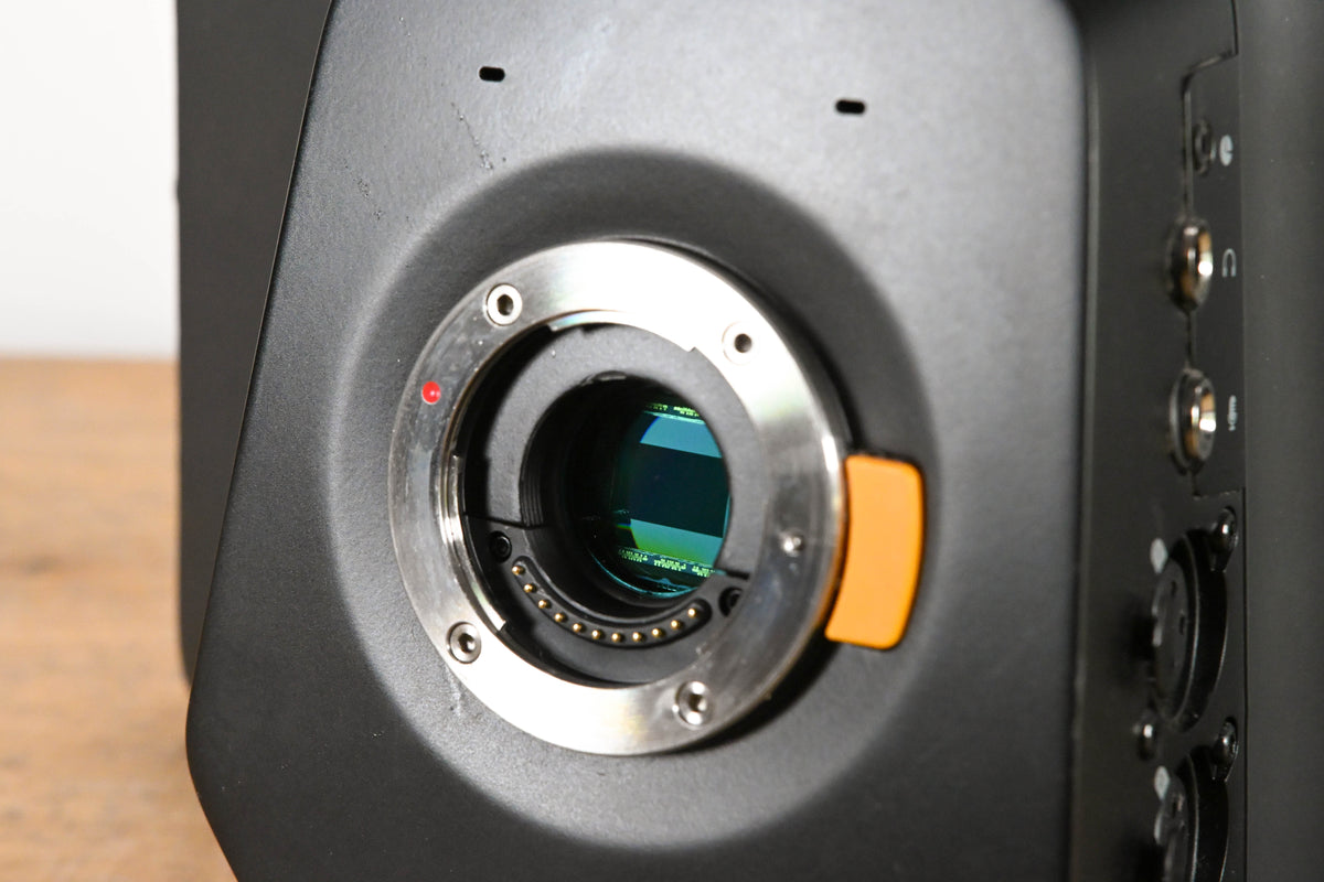Blackmagic Design Studio Camera 4K 2