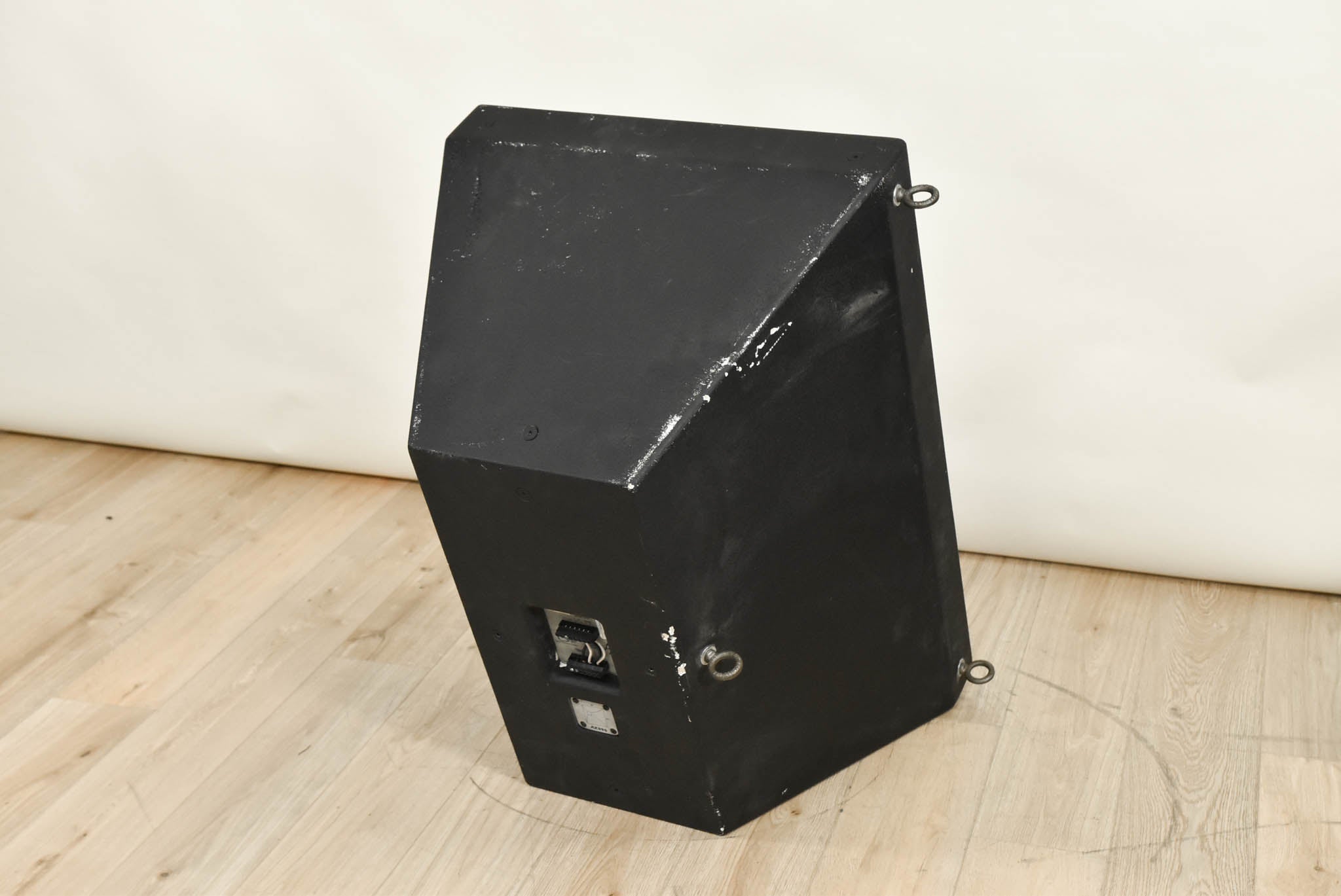 EAW AX396 3-Way Full-Range Coaxial Loudspeaker 90° x 60°