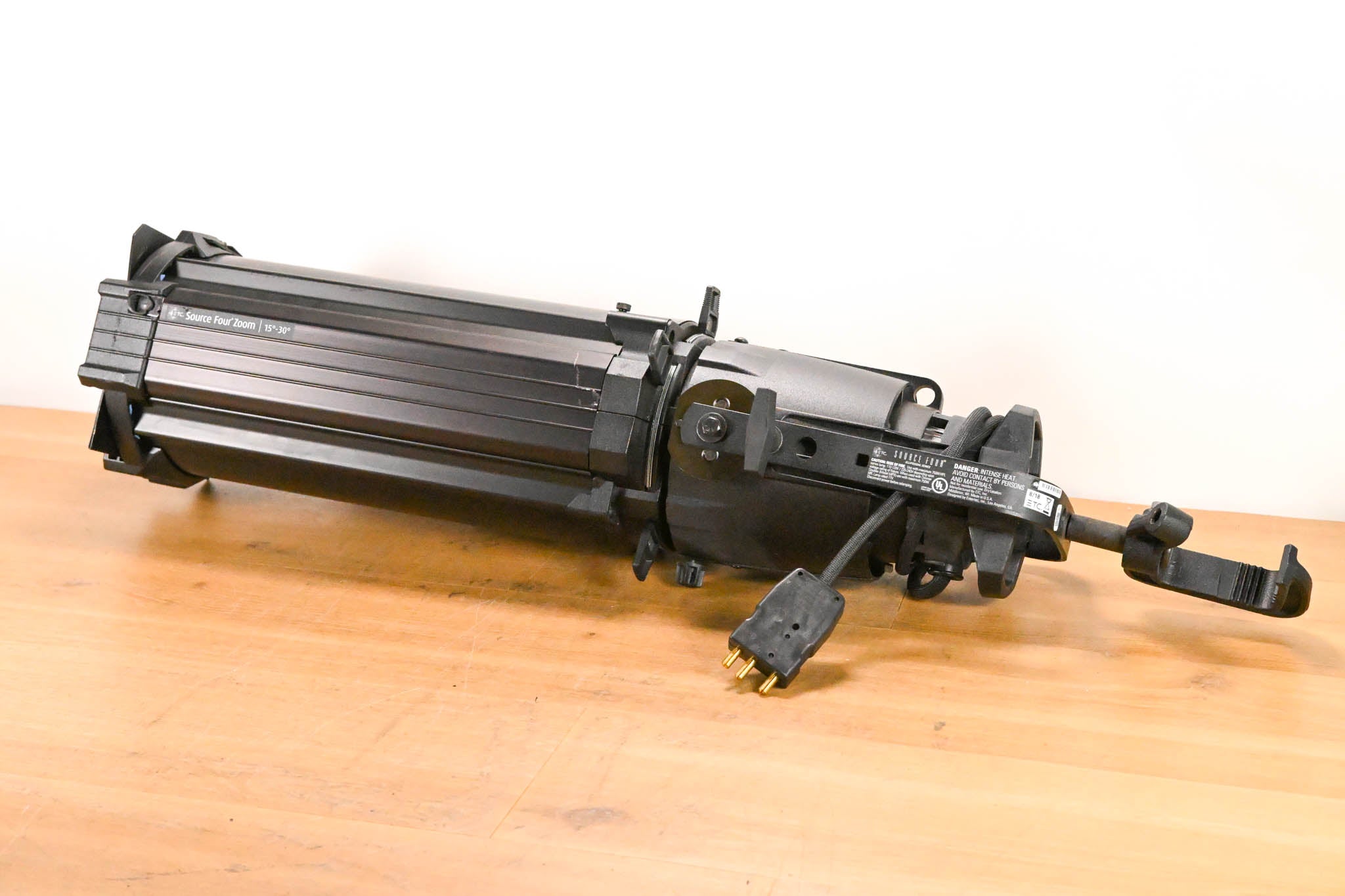 ETC Source Four Zoom 15-30 Degree 750 Ellipsoidal Light