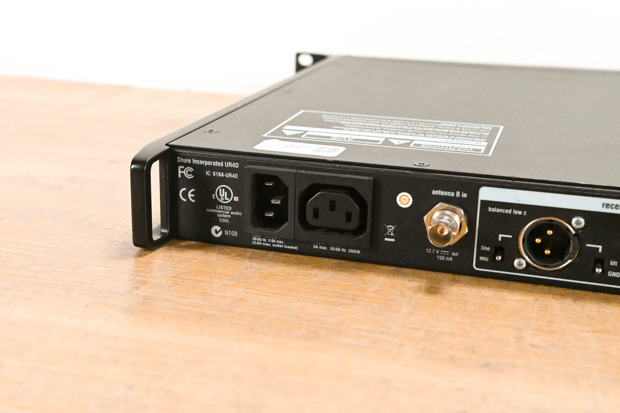 Shure UR4D Dual-Channel UHF Wireless Receiver - H4 Band: 518-578 MHz