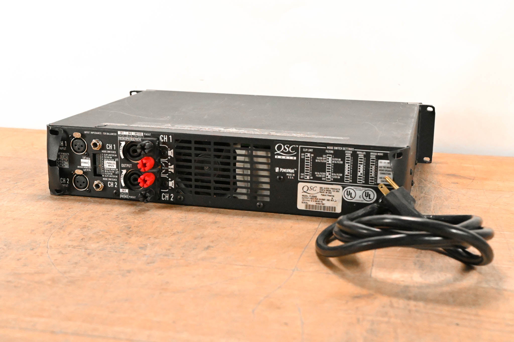 QSC PLX3002 2-Channel Power Amplifier