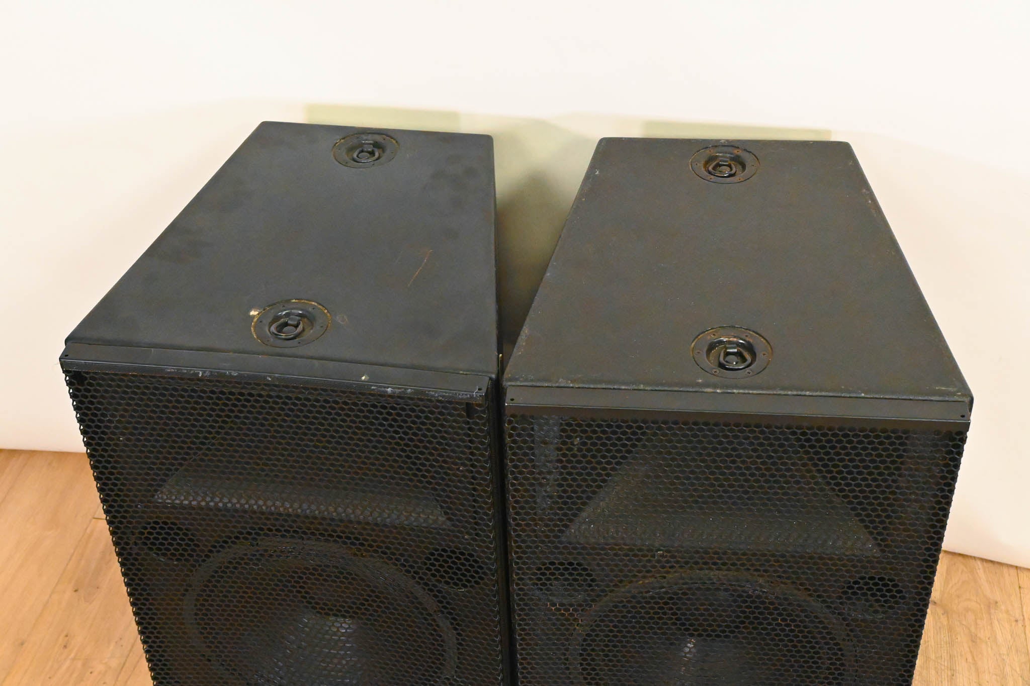 Meyer Sound CQ-2 Narrow Coverage Main Loudspeaker (PAIR)