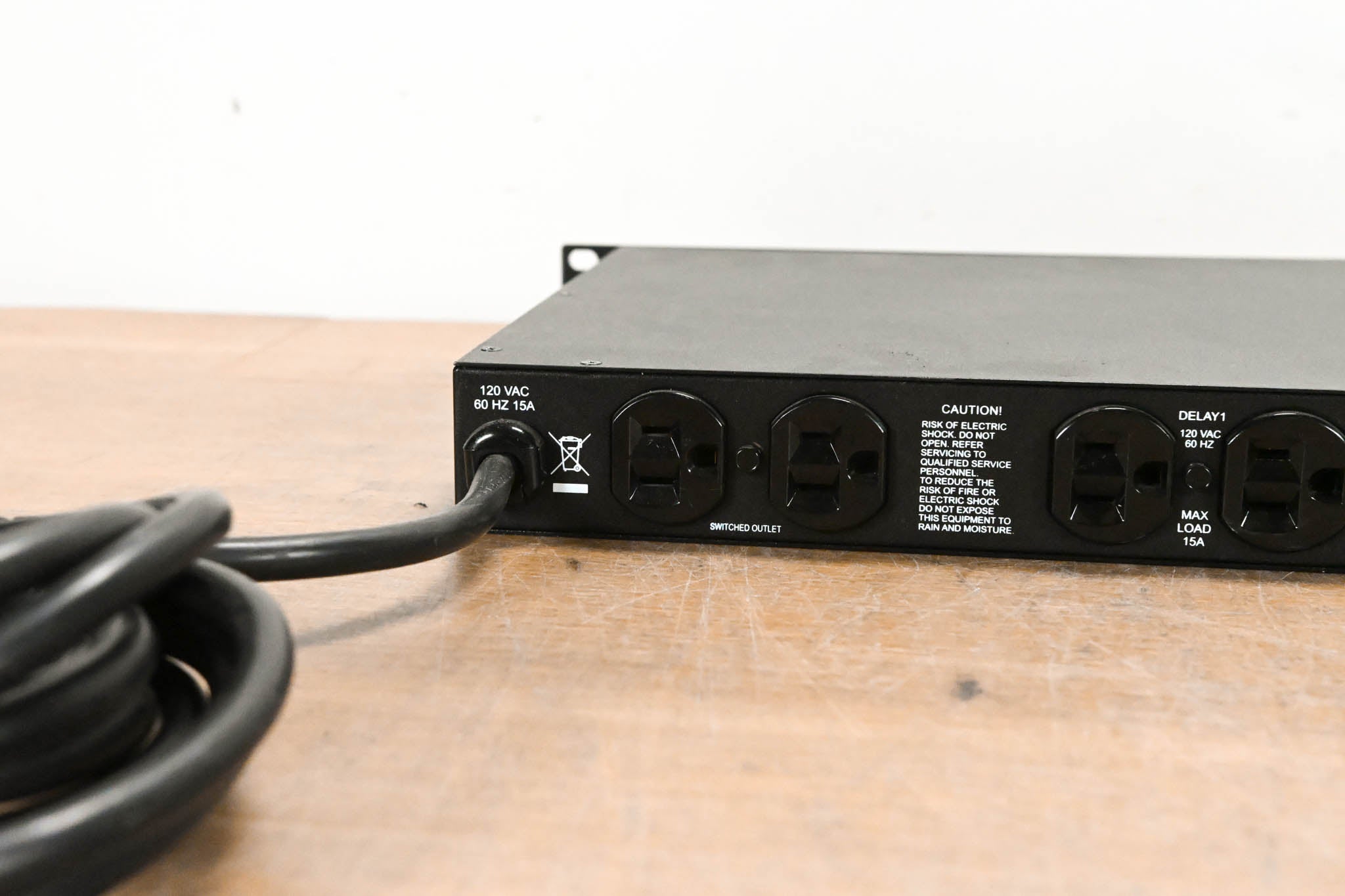 Furman PS-8R Series II 8-outlet Power Conditioner and Sequencer