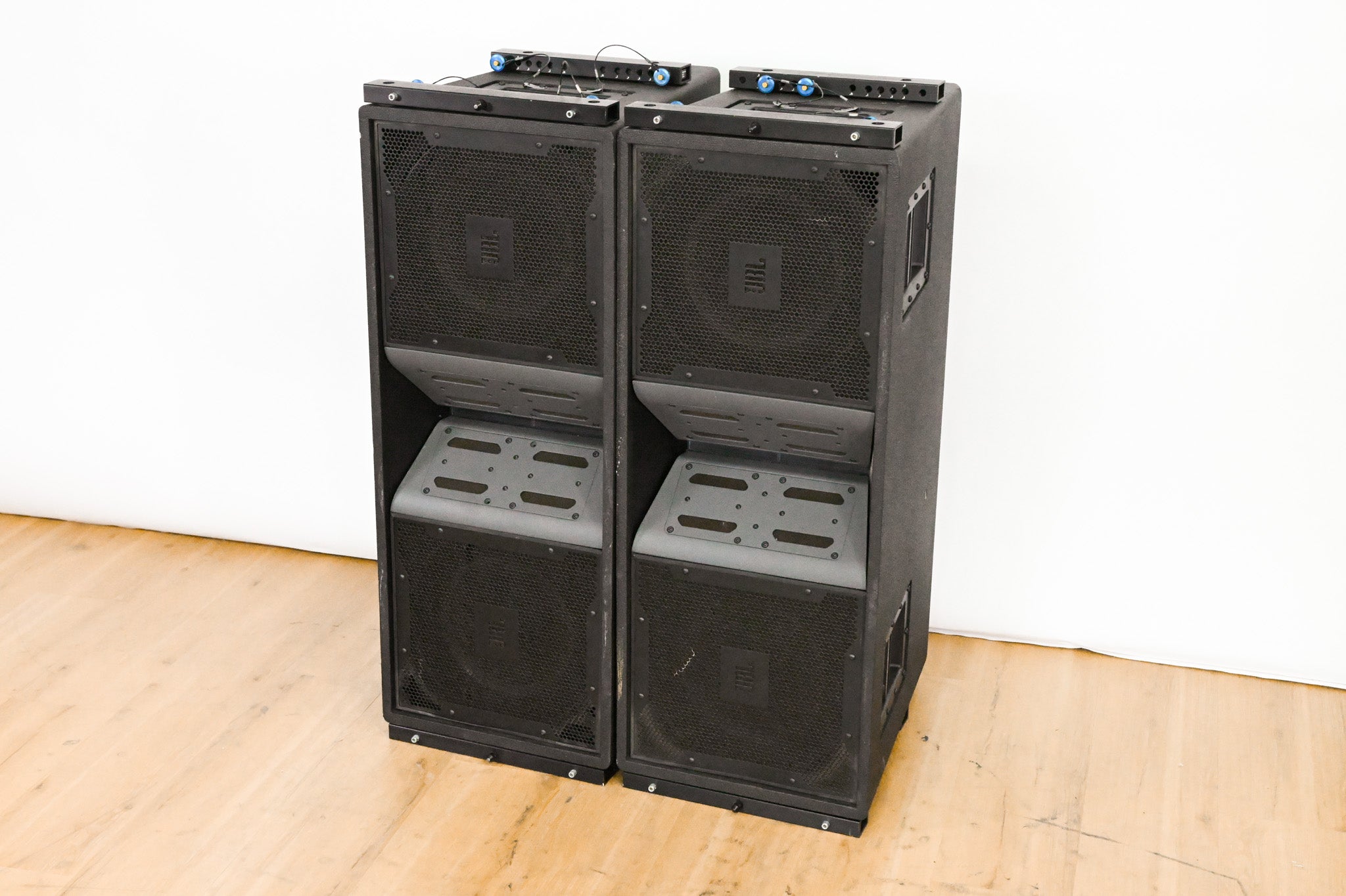 JBL VT4888DP Powered 3-Way Line Array Speaker (PAIR)