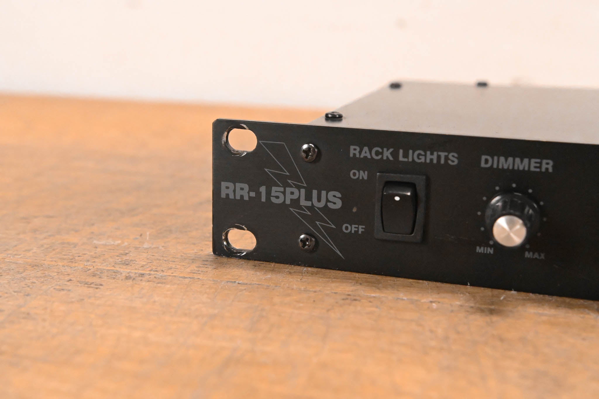 Furman RackRider RR-15PLUS 1RU Power Conditioner w/ Lights + V-Meter