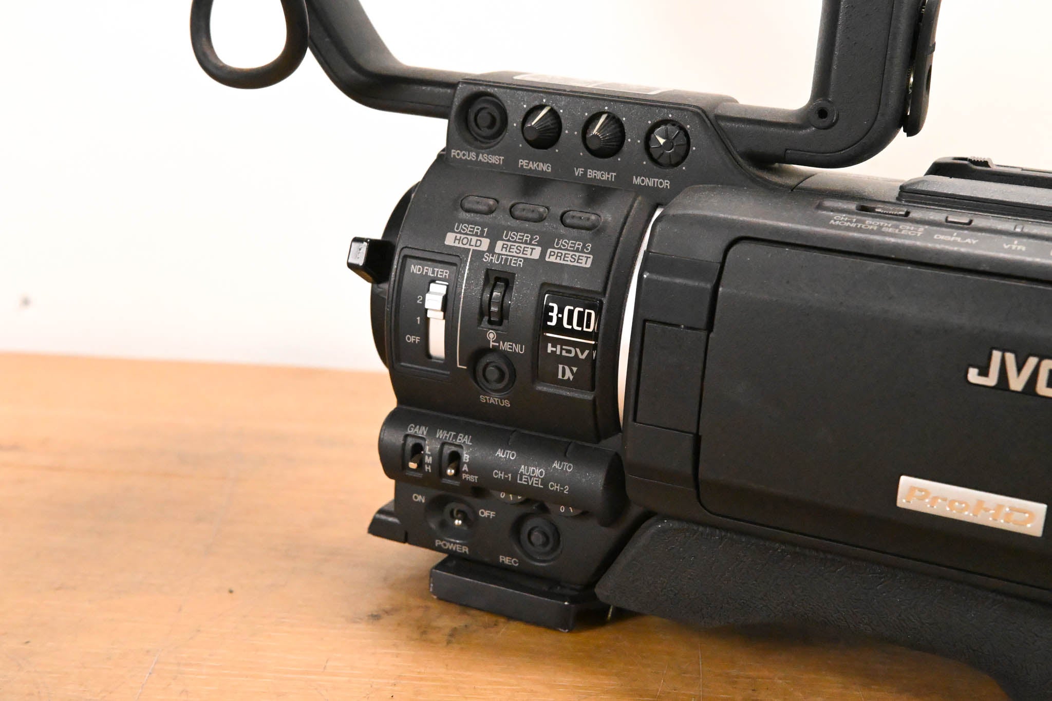 JVC GY-HD110U 1/3" 3-CCD Professional HDV Camcorder