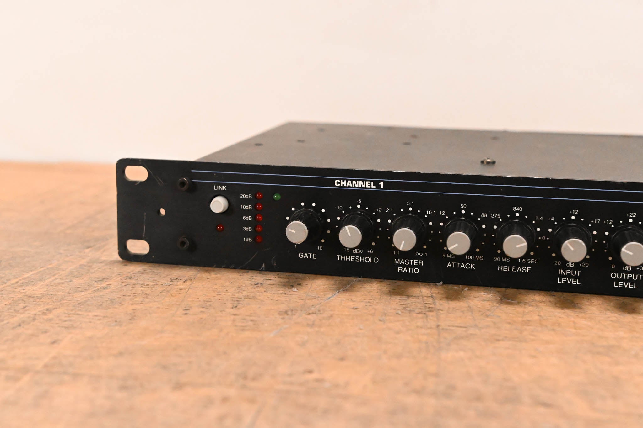 DOD R-866 Stereo Compressor/Limiter