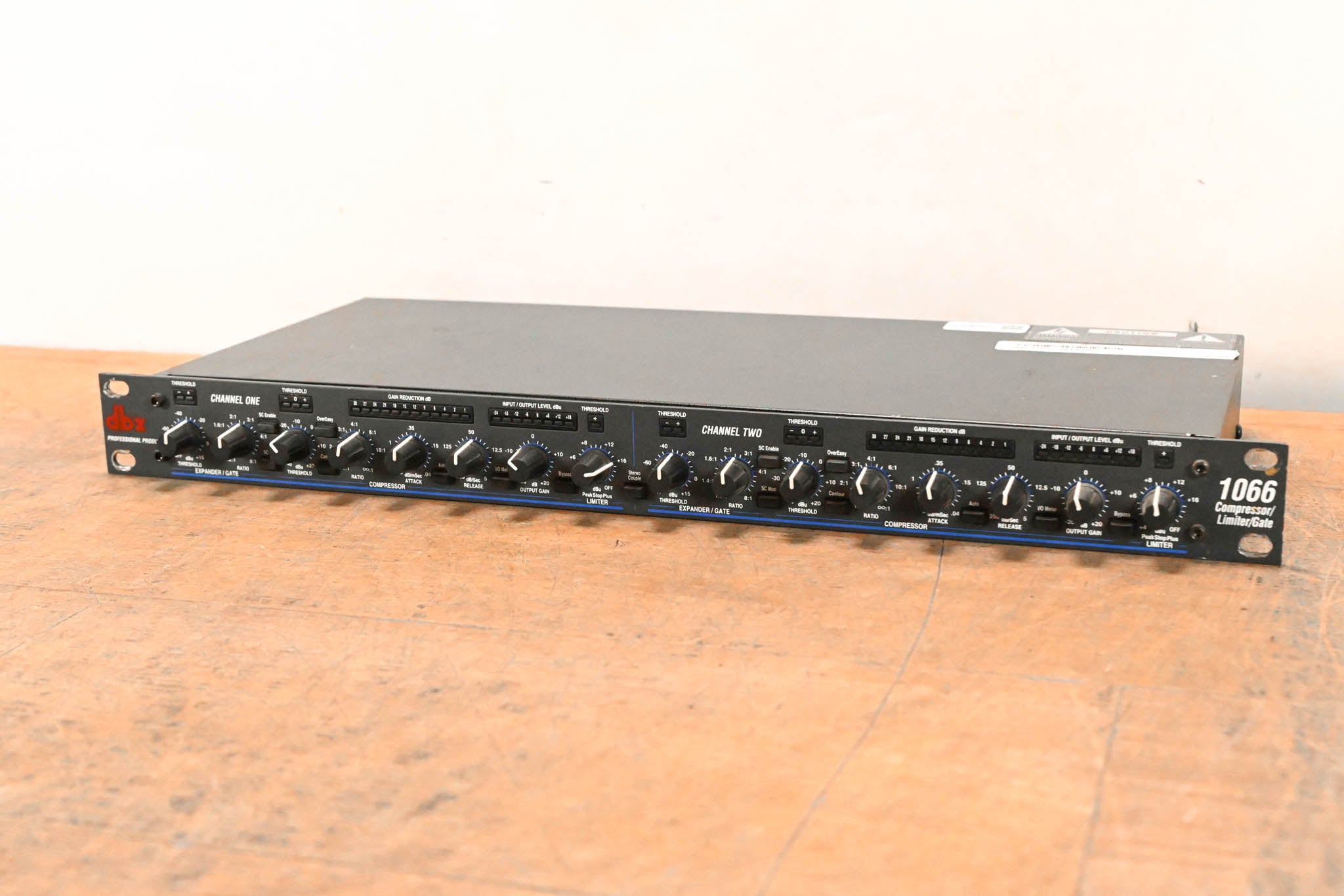 dbx 1066 2-Channel Compressor/Limiter/Gate