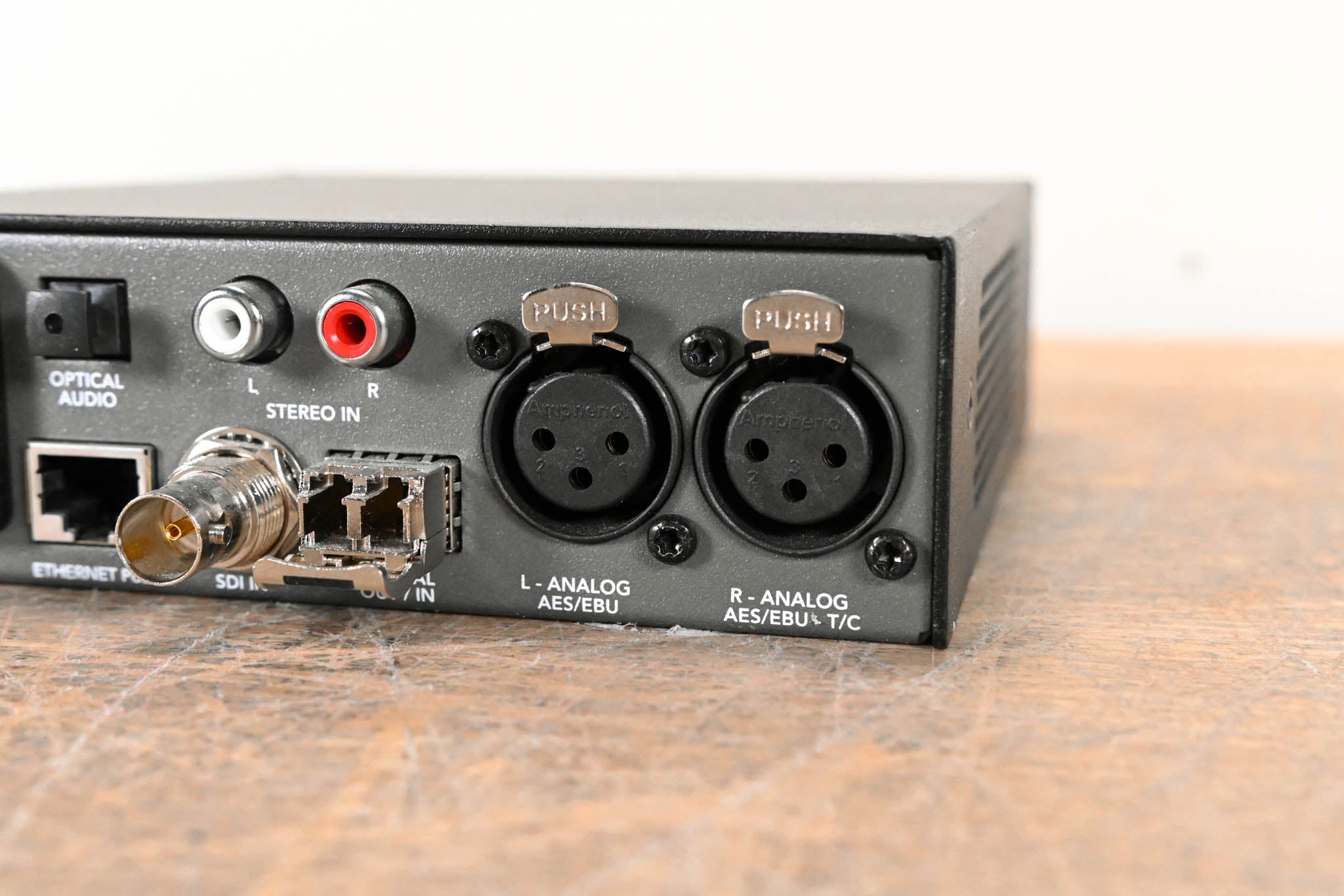 Blackmagic Design Teranex Mini Audio to Optical 12G