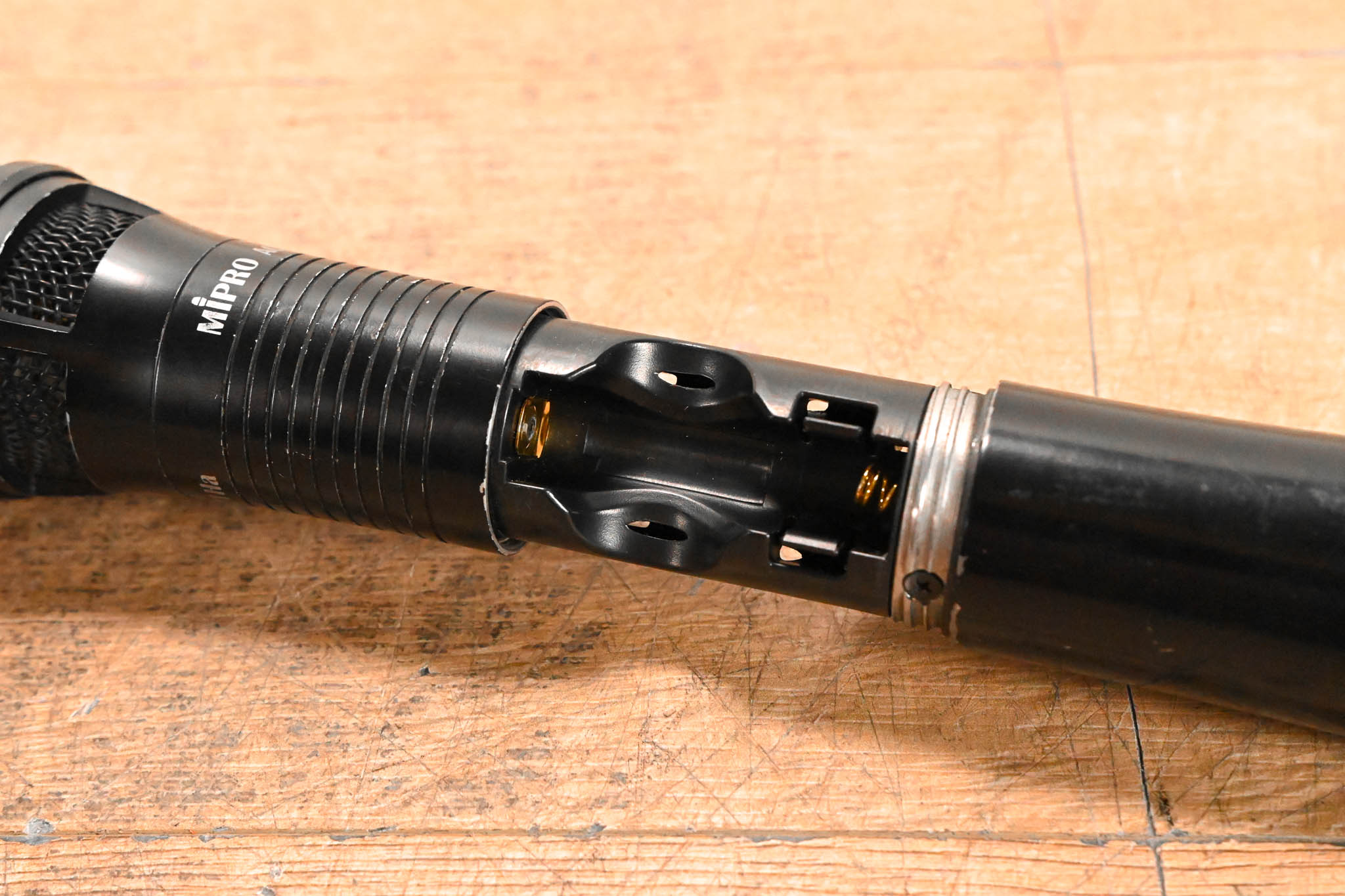 Mipro ACT-71Ha Wireless UHF Handheld Microphone - 5US Band: 554-626 MHz