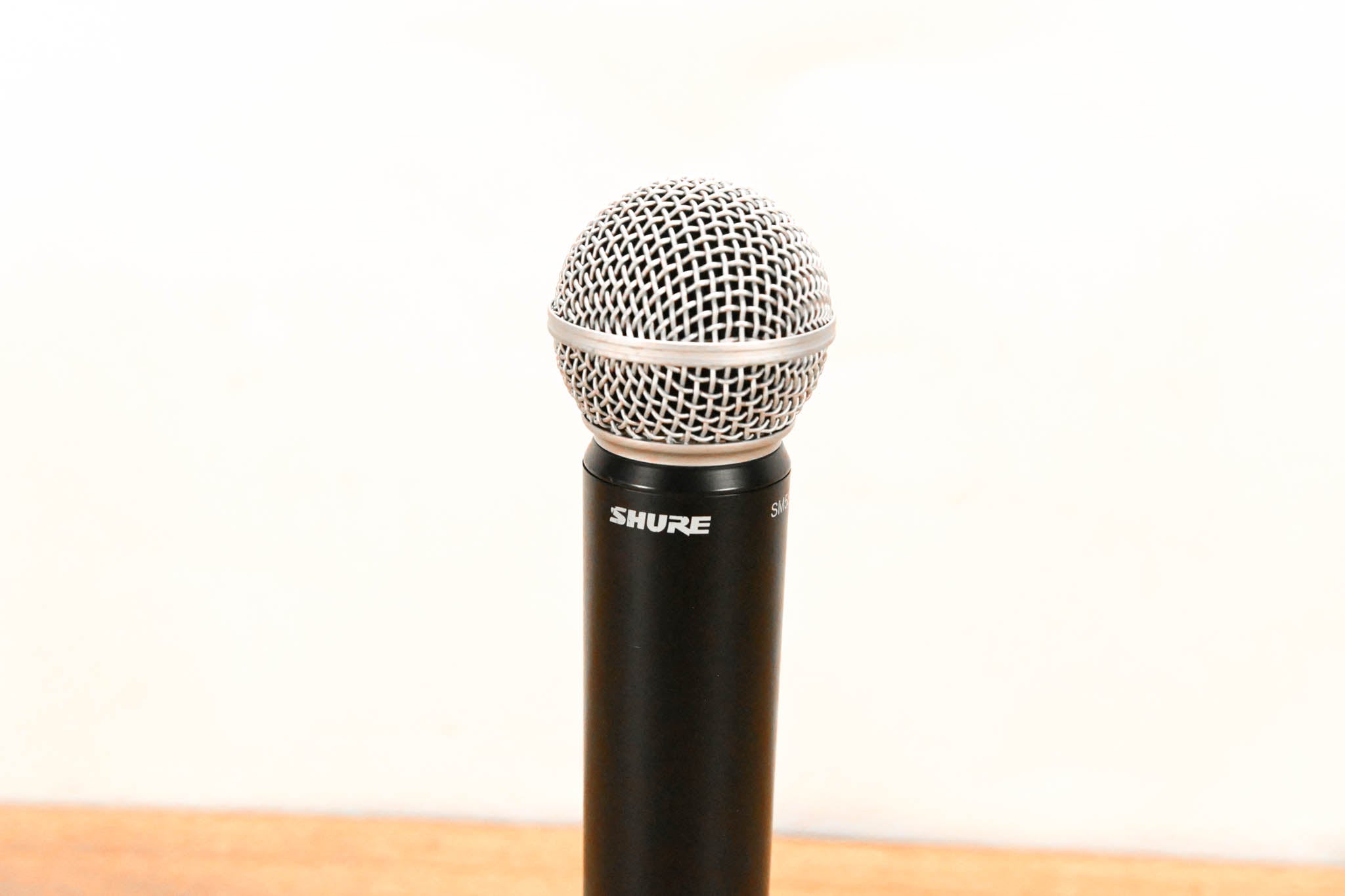 Shure BLX24R/SM58 Handheld Wireless System - H10 Band (NO POWER SUPPLY)